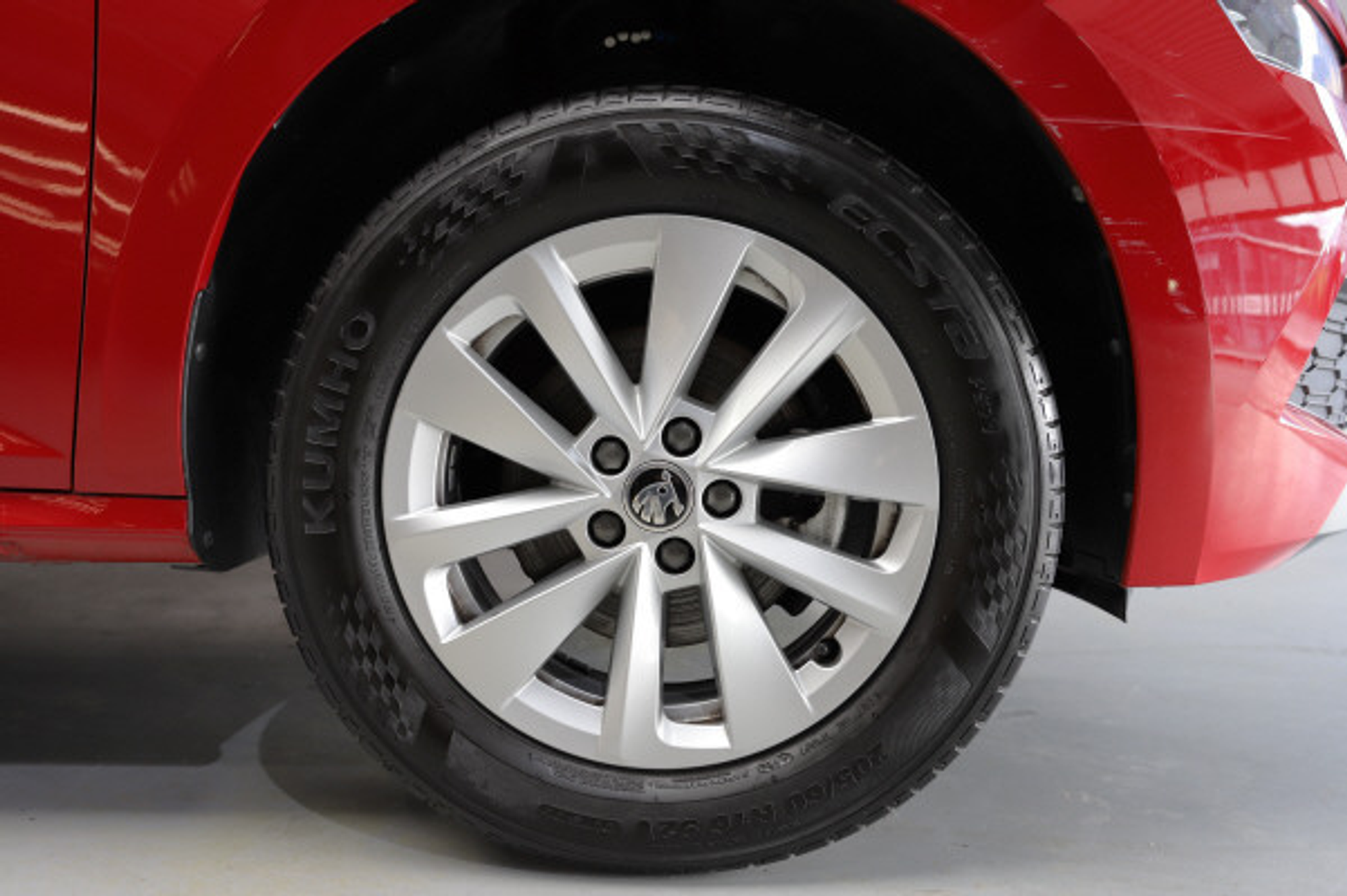 listing desktop thumbnail image 12