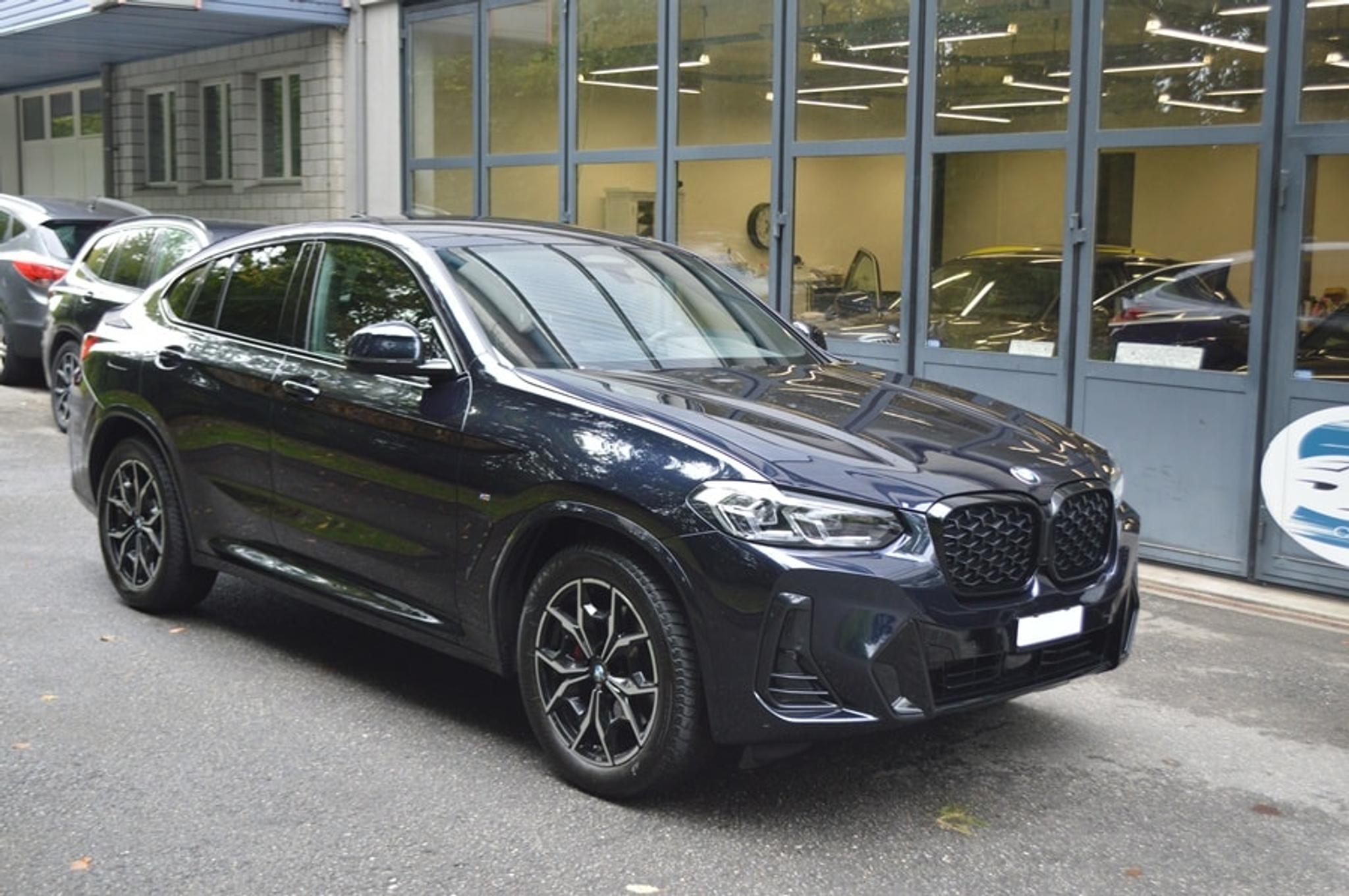 listing desktop thumbnail image 13