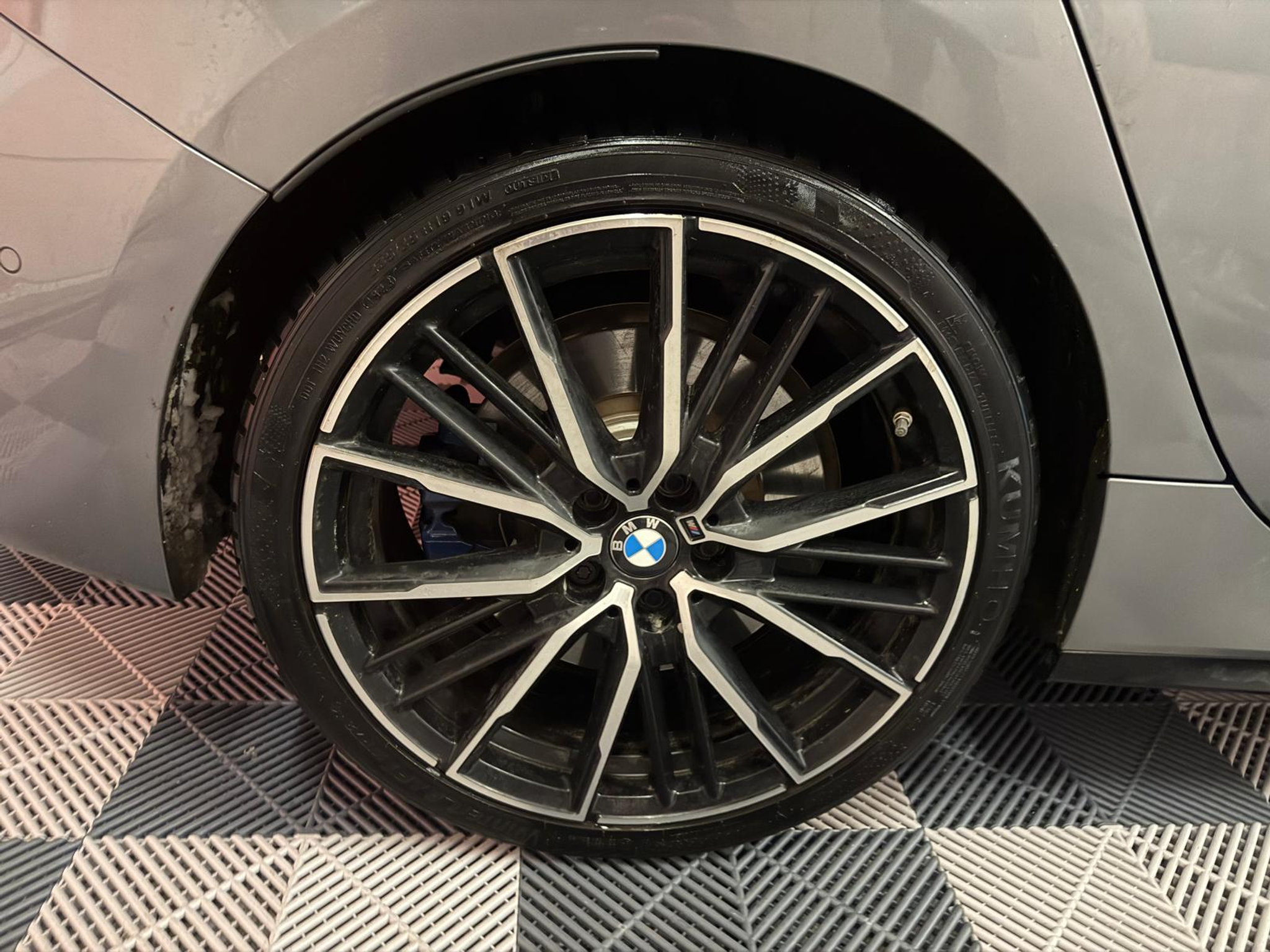 listing desktop thumbnail image 29