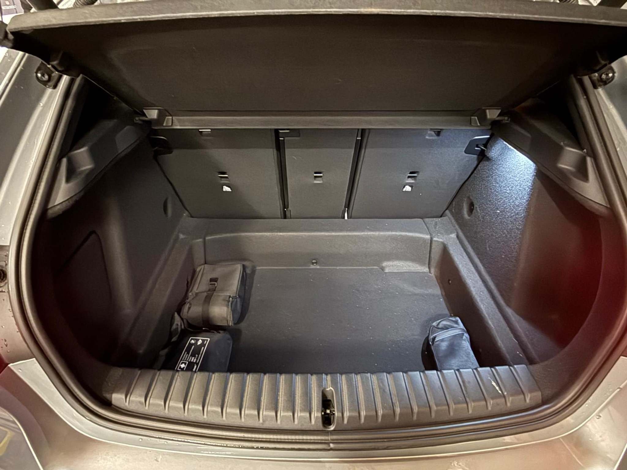 listing desktop thumbnail image 12