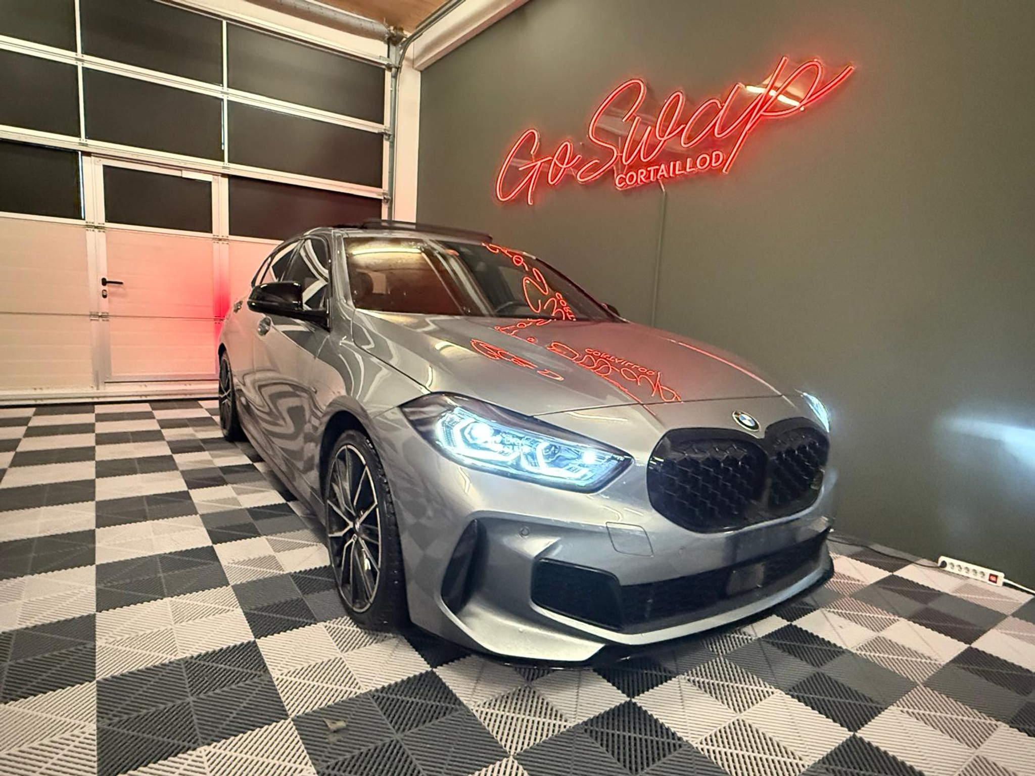 listing desktop thumbnail image 7