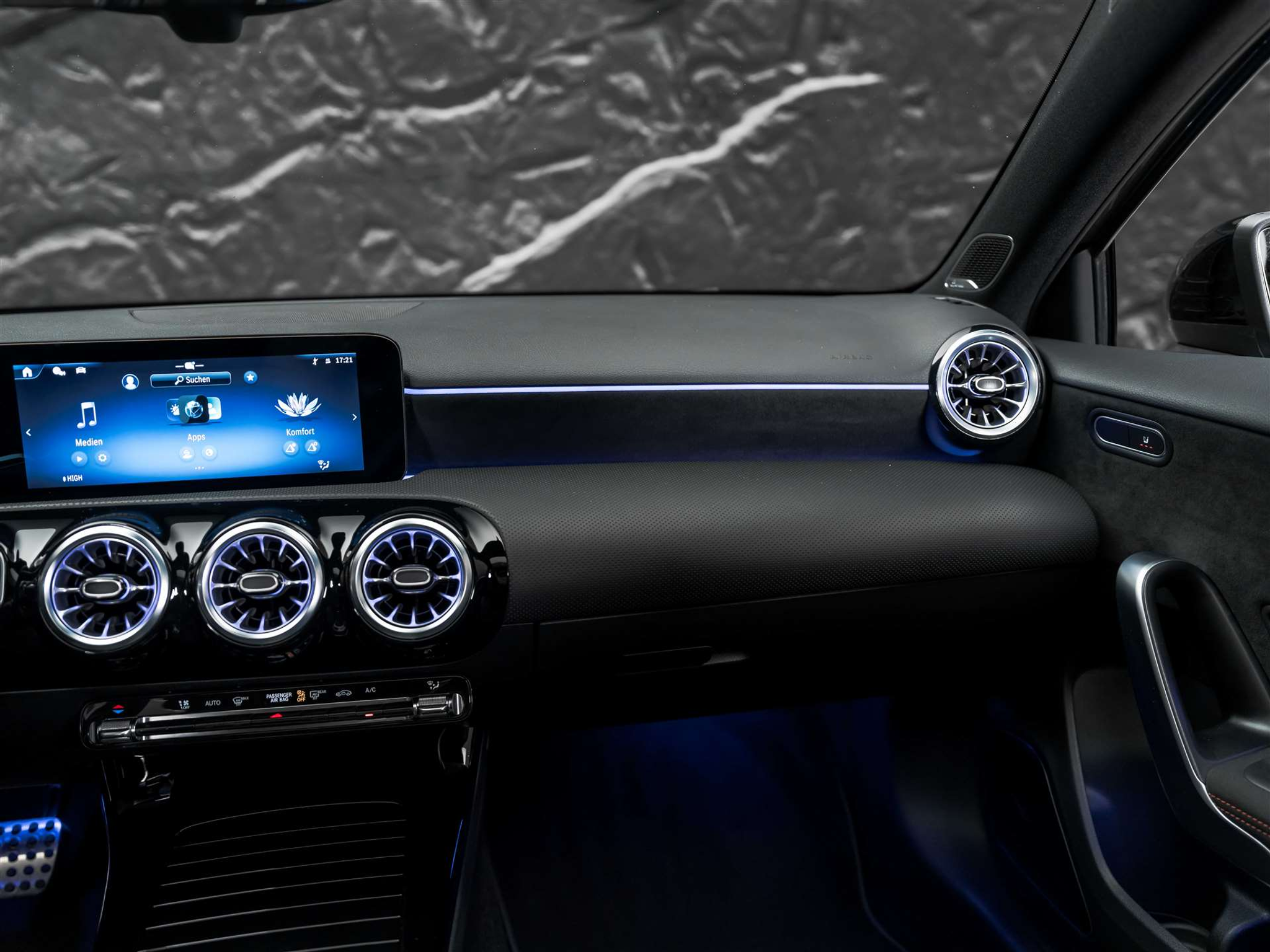 listing desktop thumbnail image 33