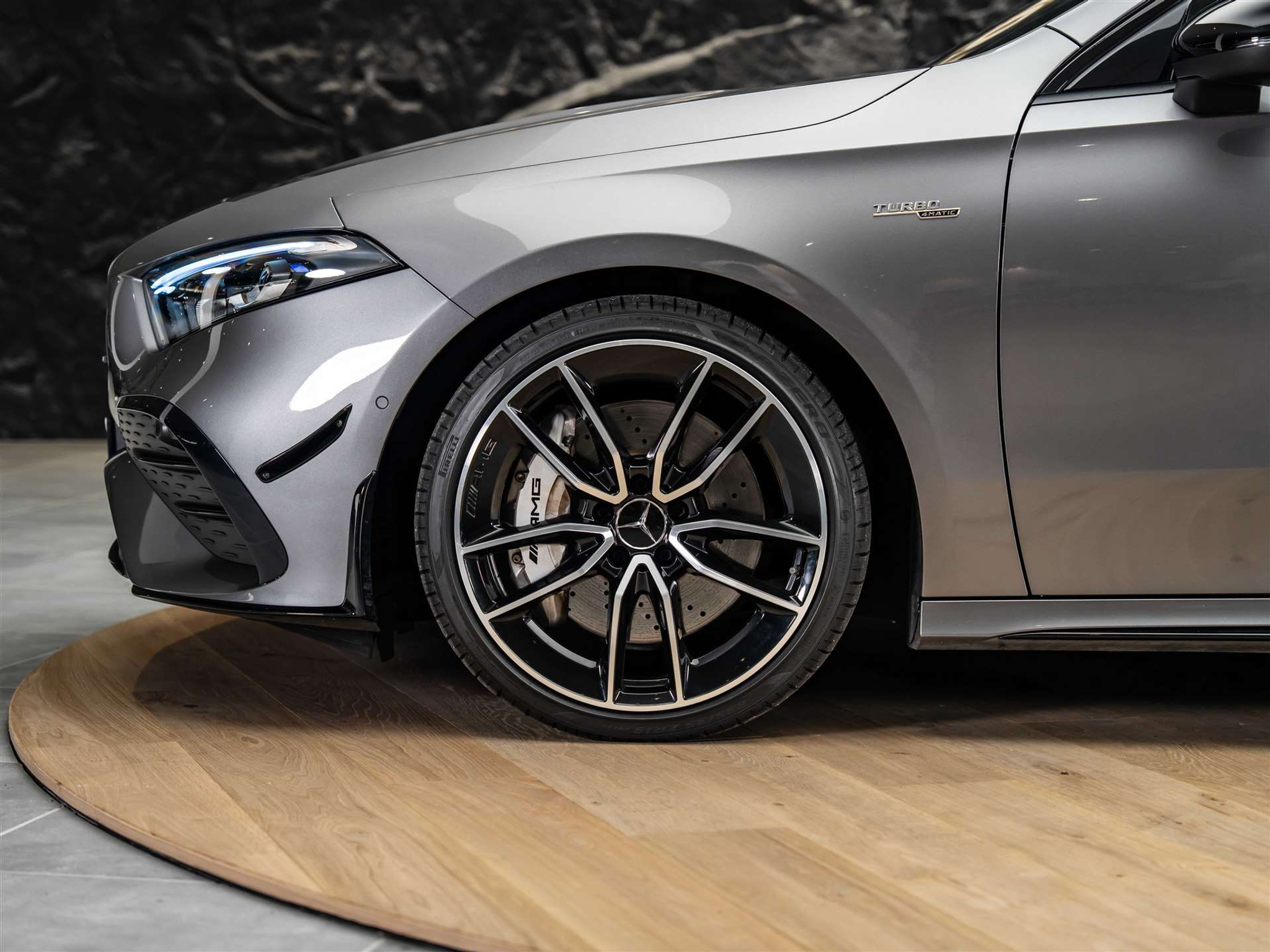 listing desktop thumbnail image 18