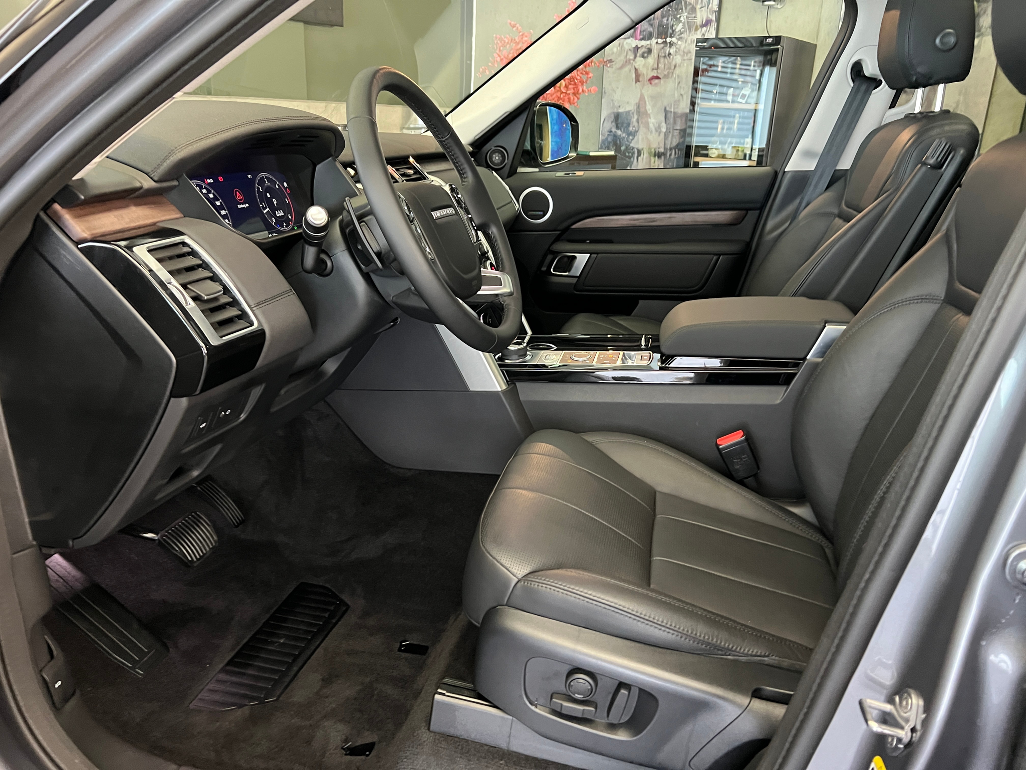 listing desktop thumbnail image 11