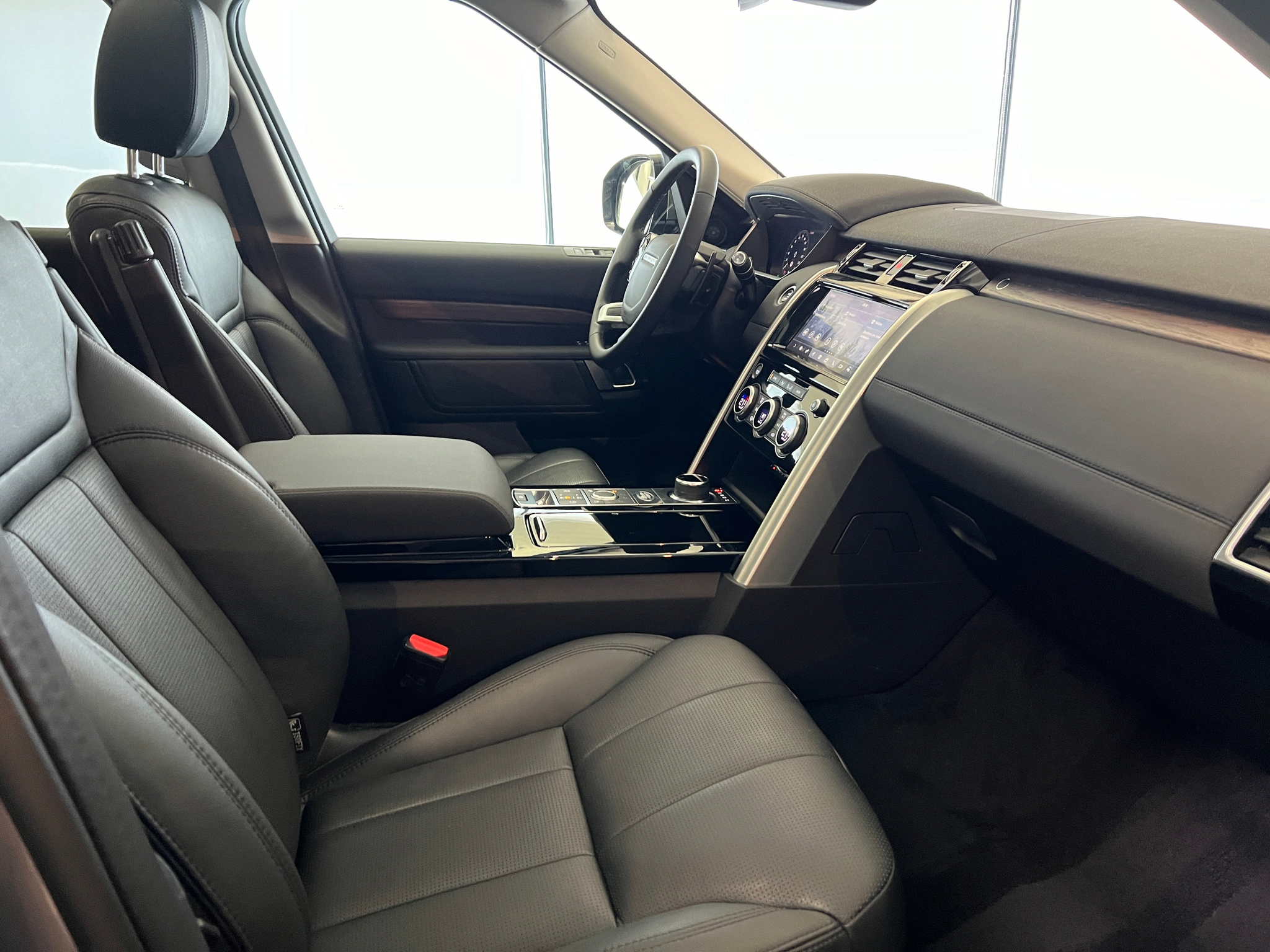 listing desktop thumbnail image 24