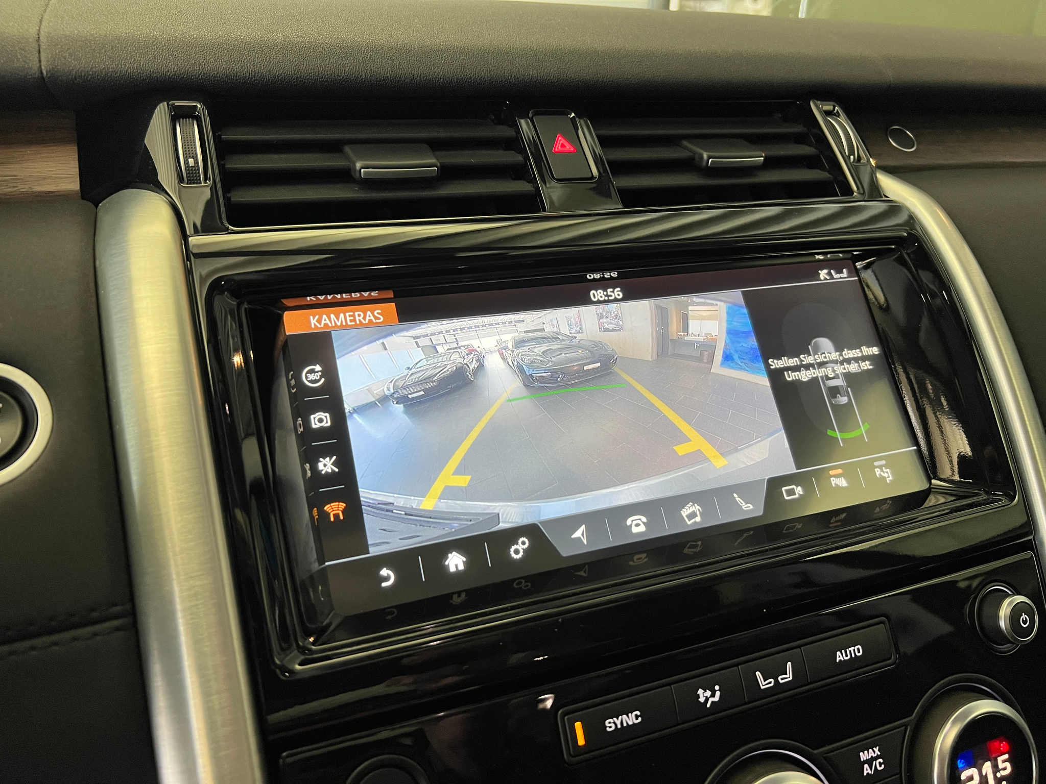 listing desktop thumbnail image 15