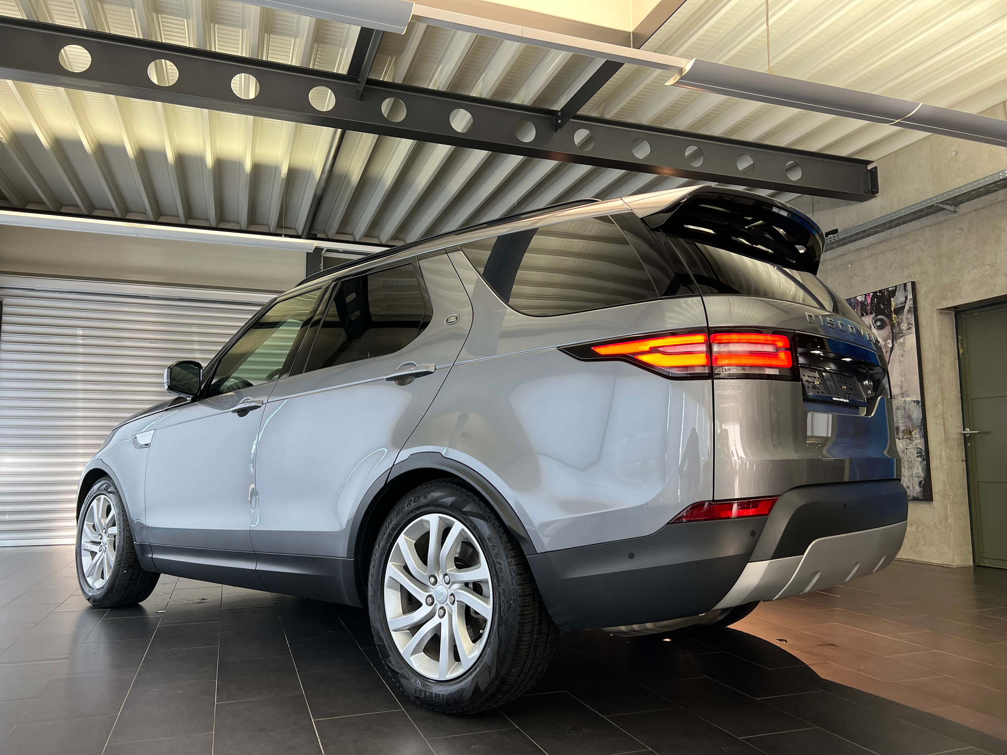 listing desktop thumbnail image 18