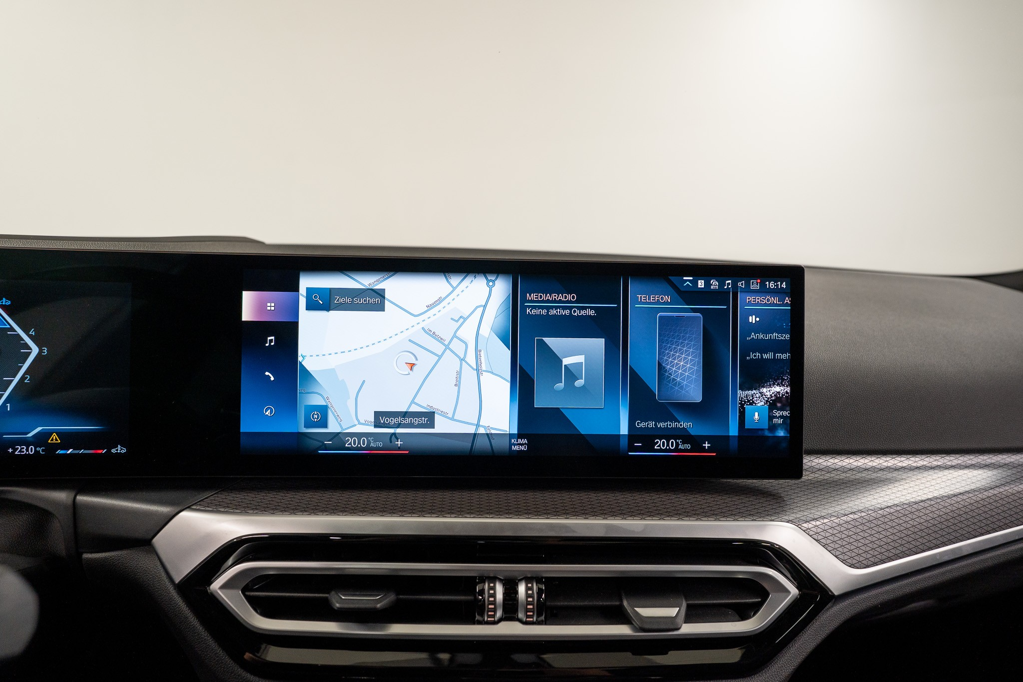 listing desktop thumbnail image 17