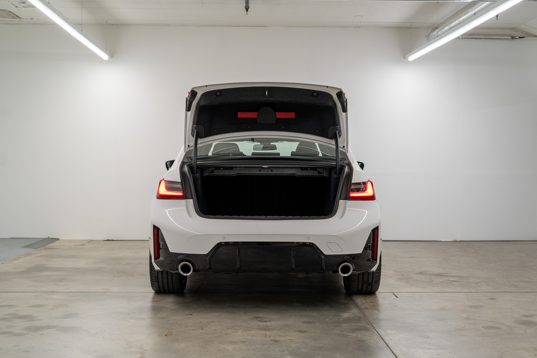 listing desktop thumbnail image 5