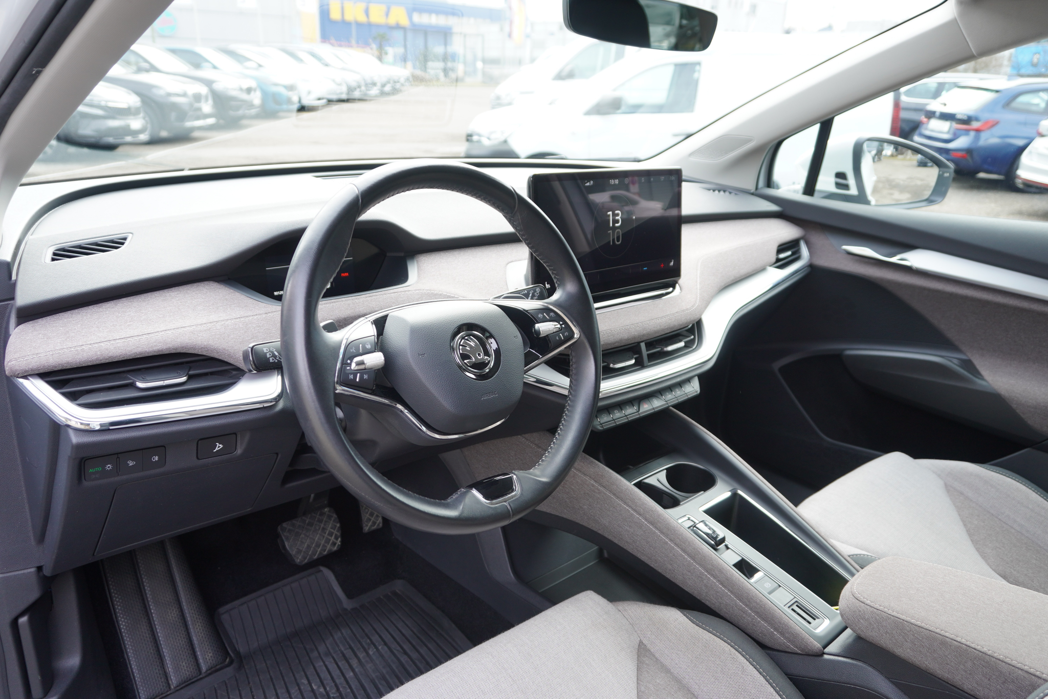 listing desktop thumbnail image 10