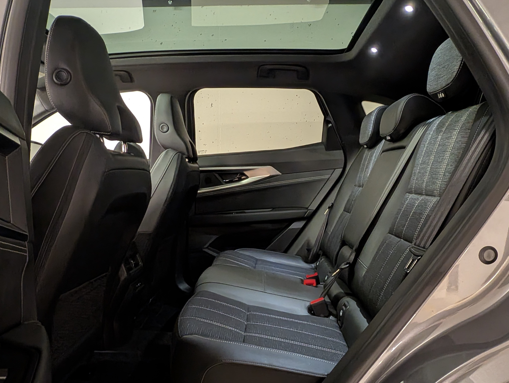 listing desktop thumbnail image 11