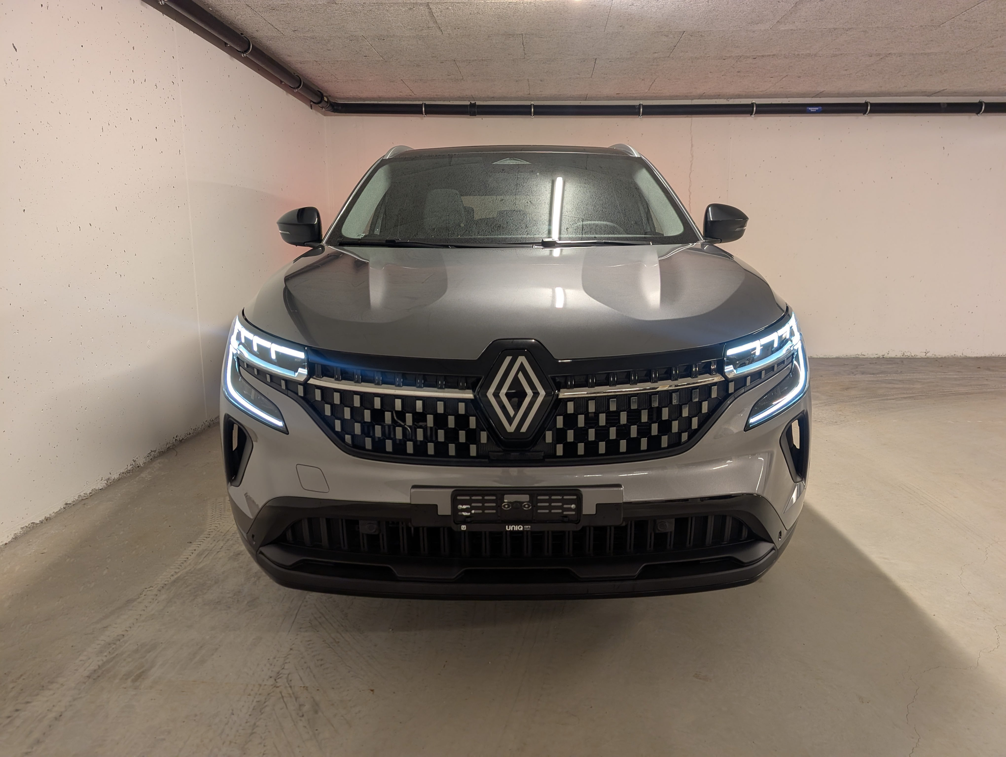 listing desktop thumbnail image 1