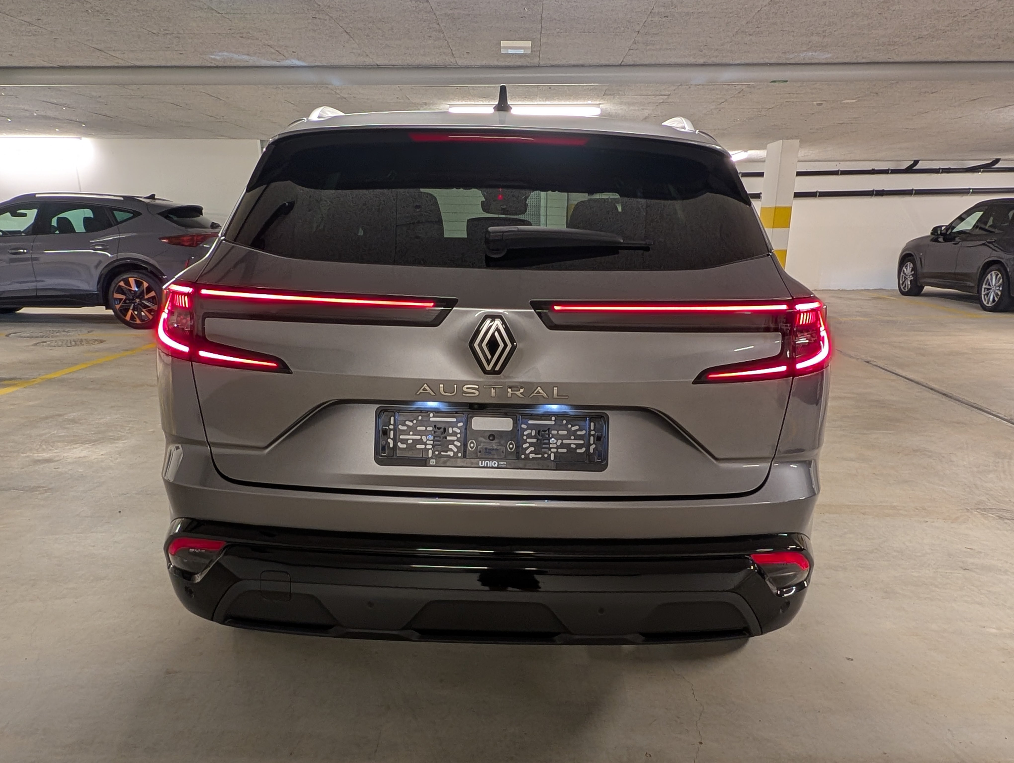 listing desktop thumbnail image 4