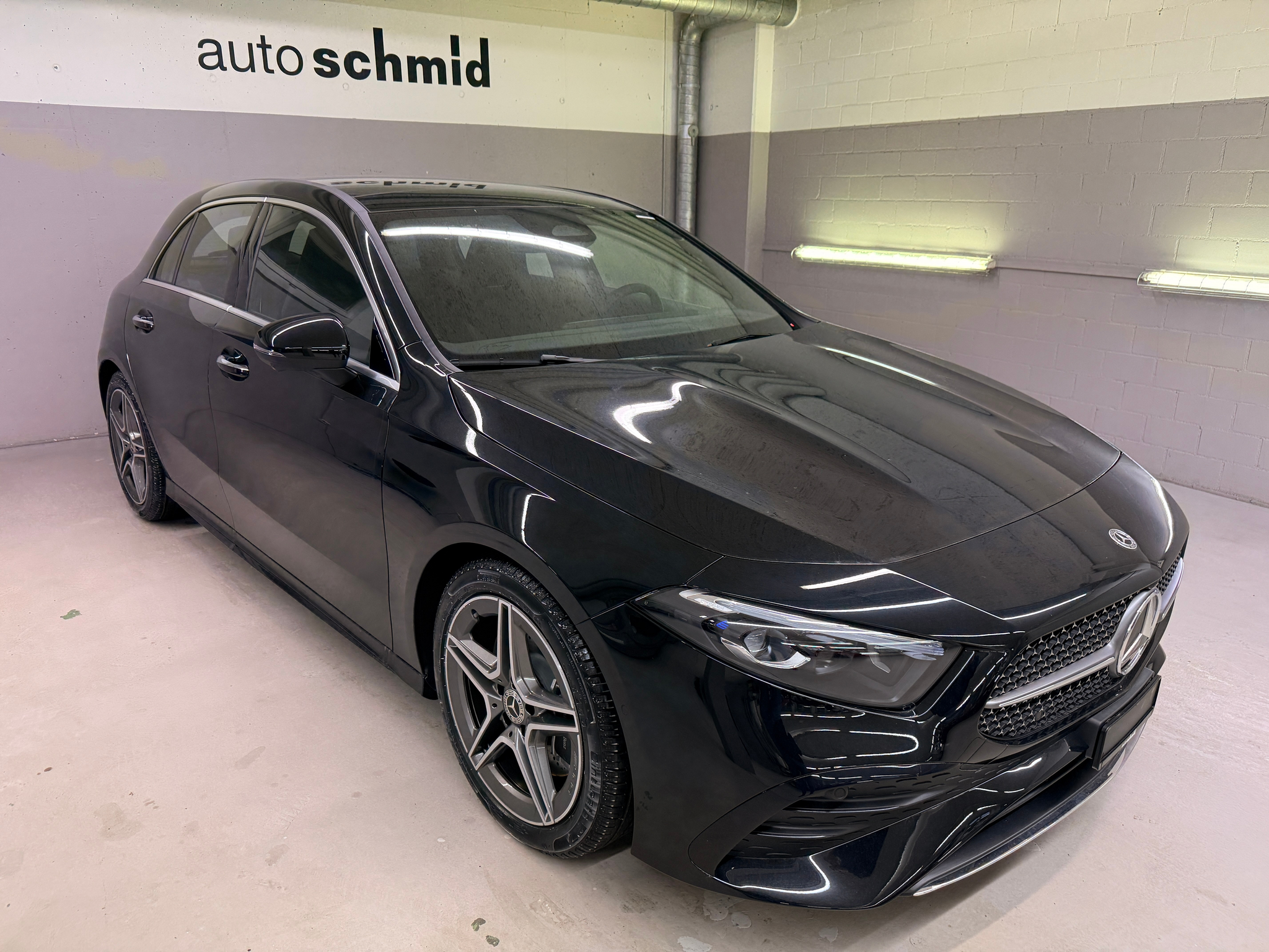 listing desktop thumbnail image 1