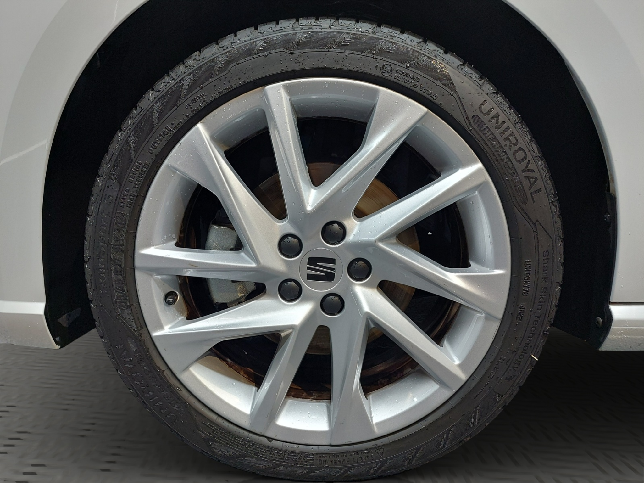 listing desktop thumbnail image 11