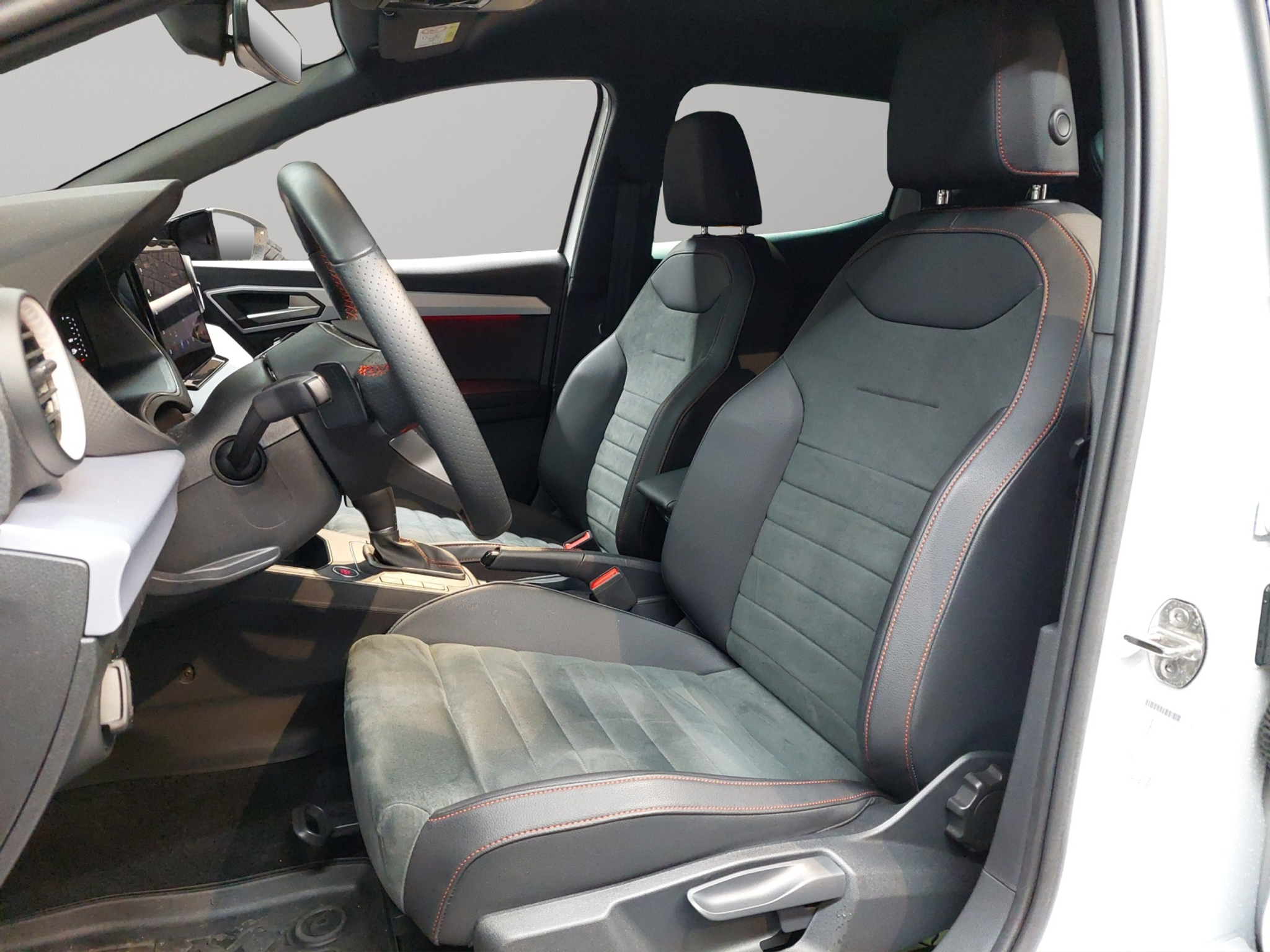 listing desktop thumbnail image 5