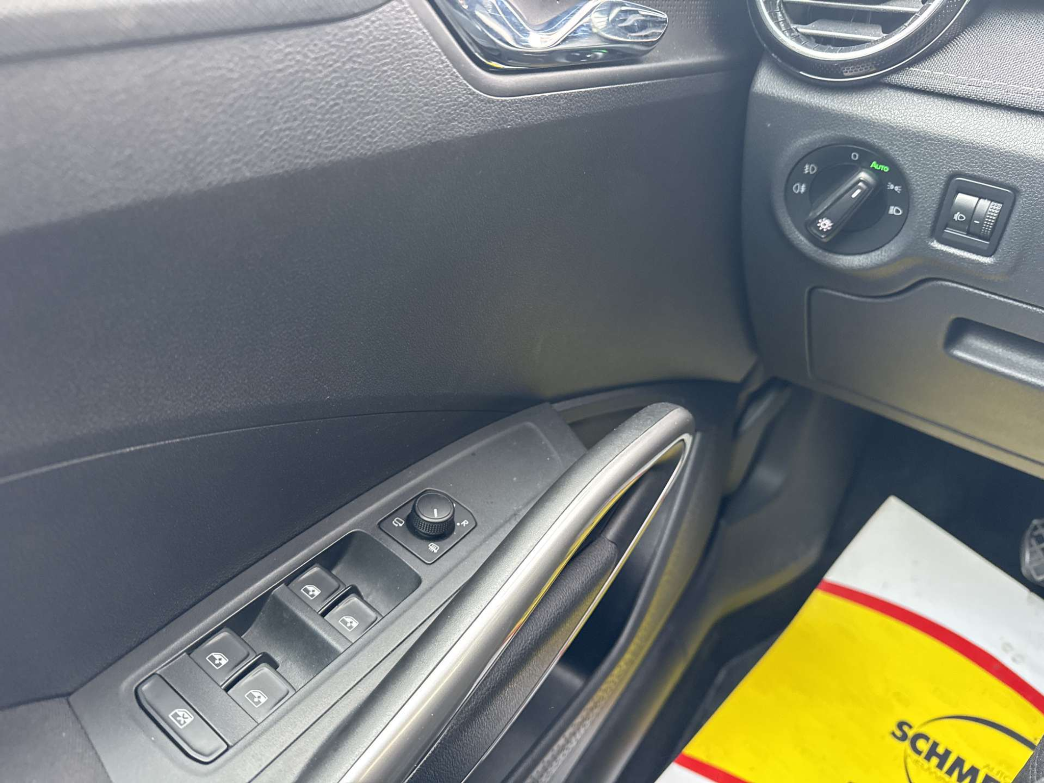 listing desktop thumbnail image 15