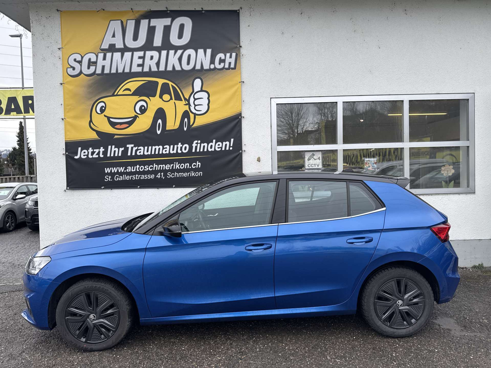 listing desktop thumbnail image 4