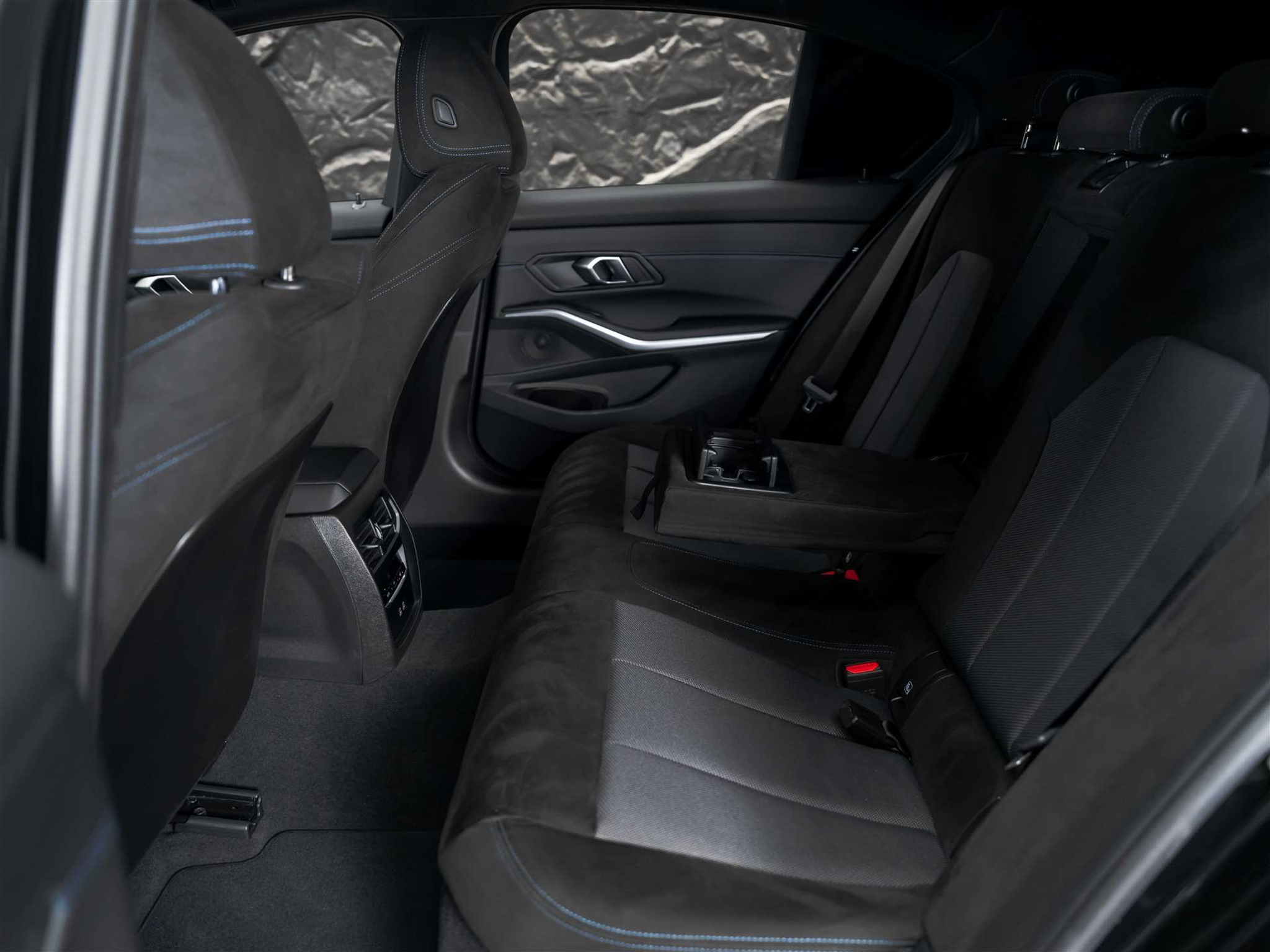 listing desktop thumbnail image 11