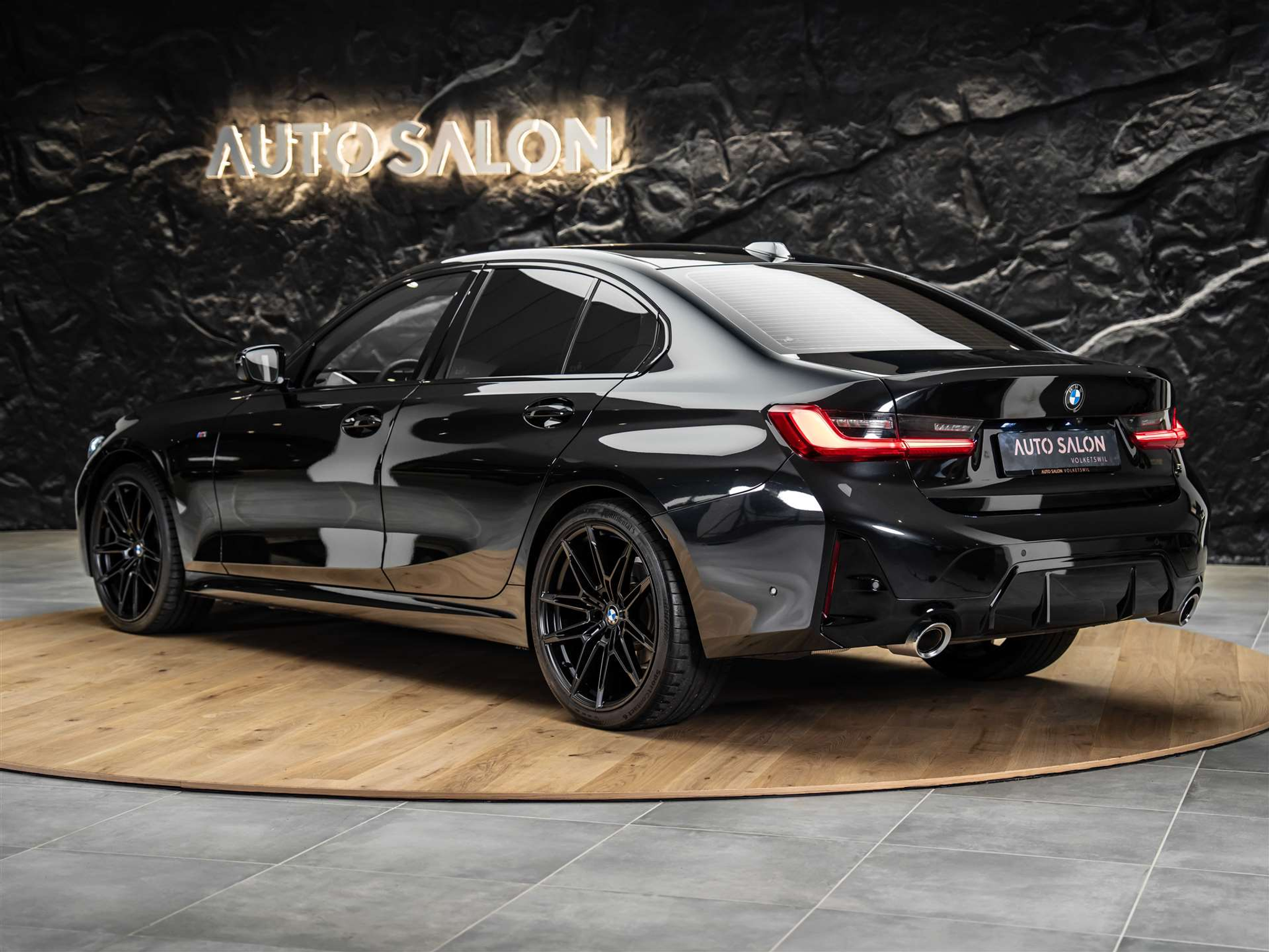 listing desktop thumbnail image 2