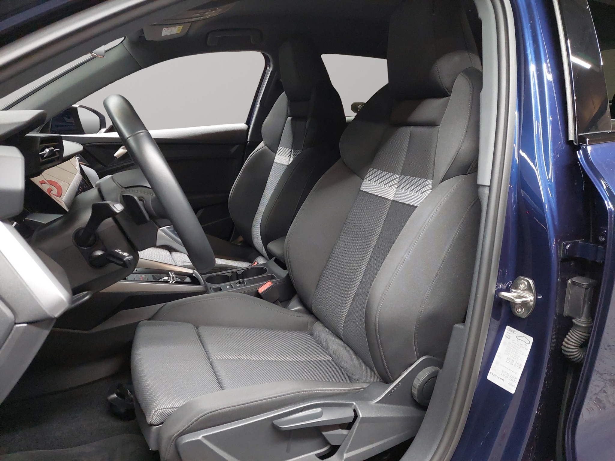 listing desktop thumbnail image 5