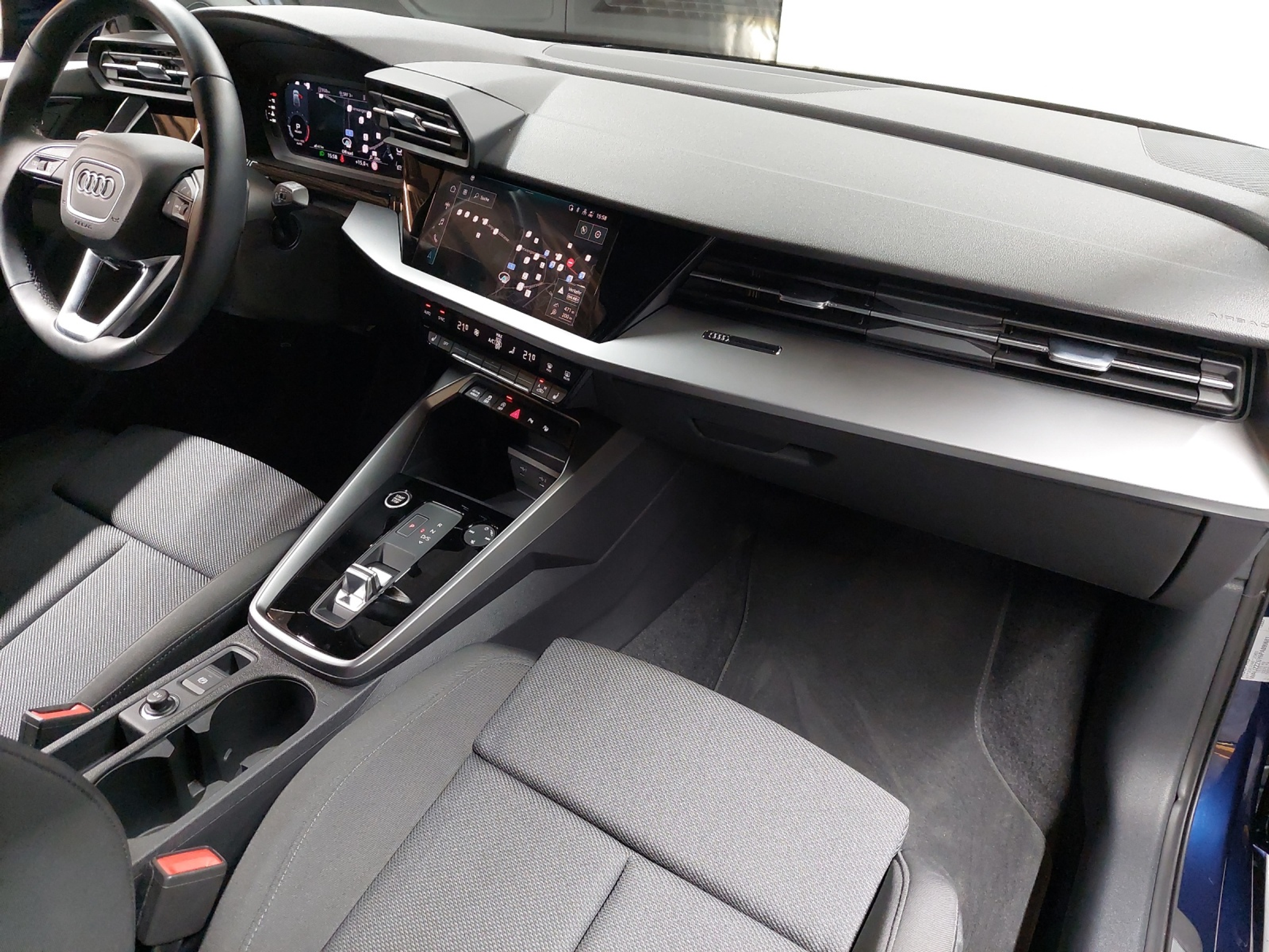 listing desktop thumbnail image 9