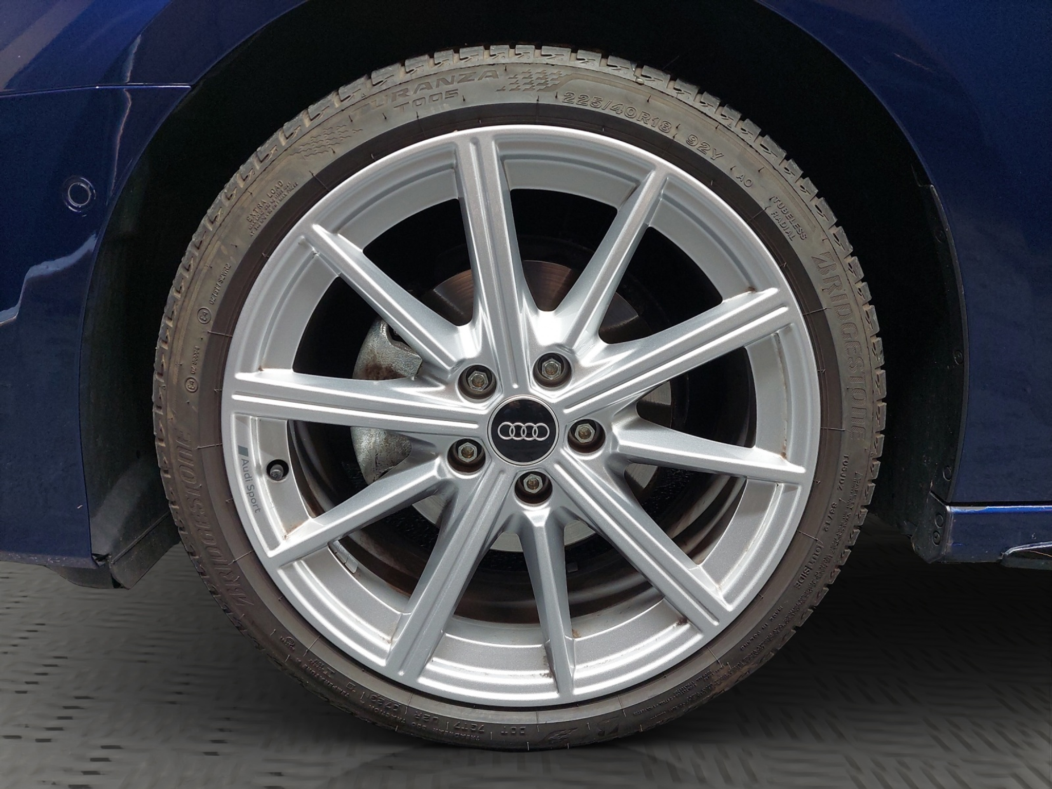 listing desktop thumbnail image 11