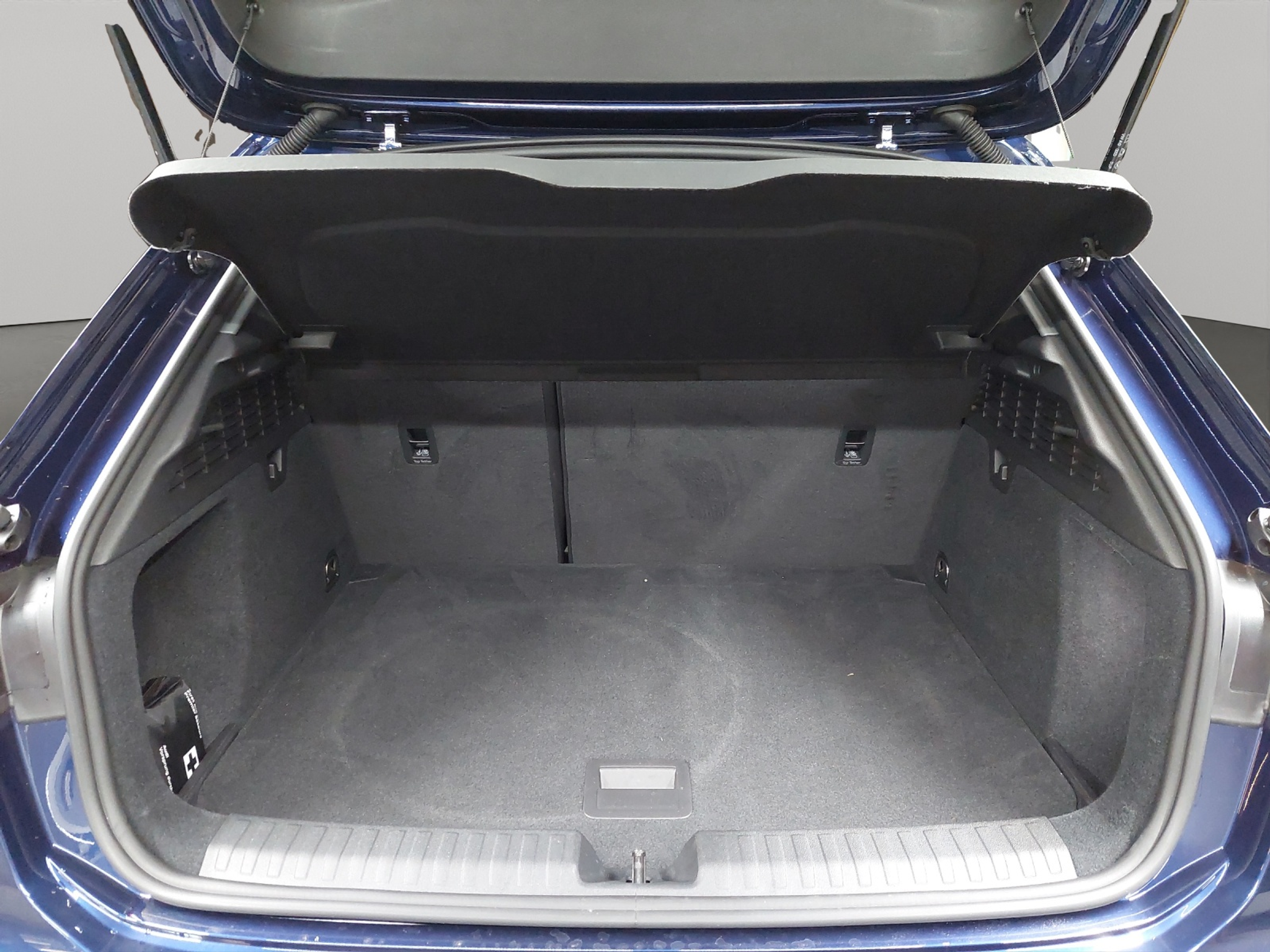 listing desktop thumbnail image 10