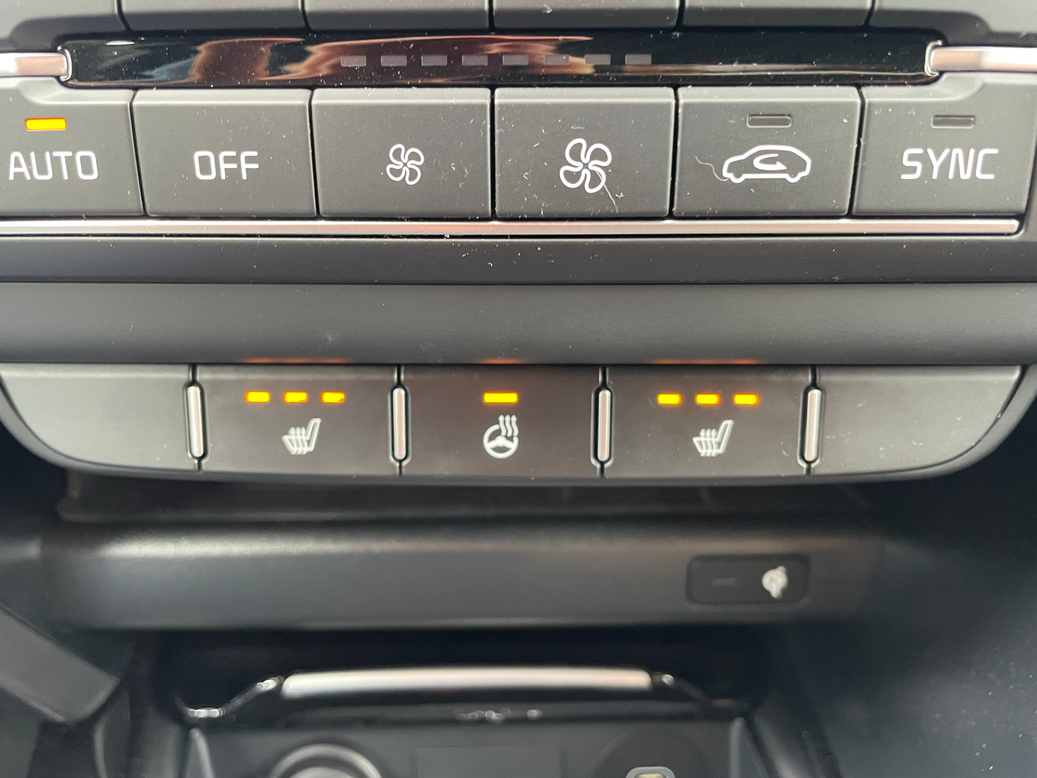 listing desktop thumbnail image 17