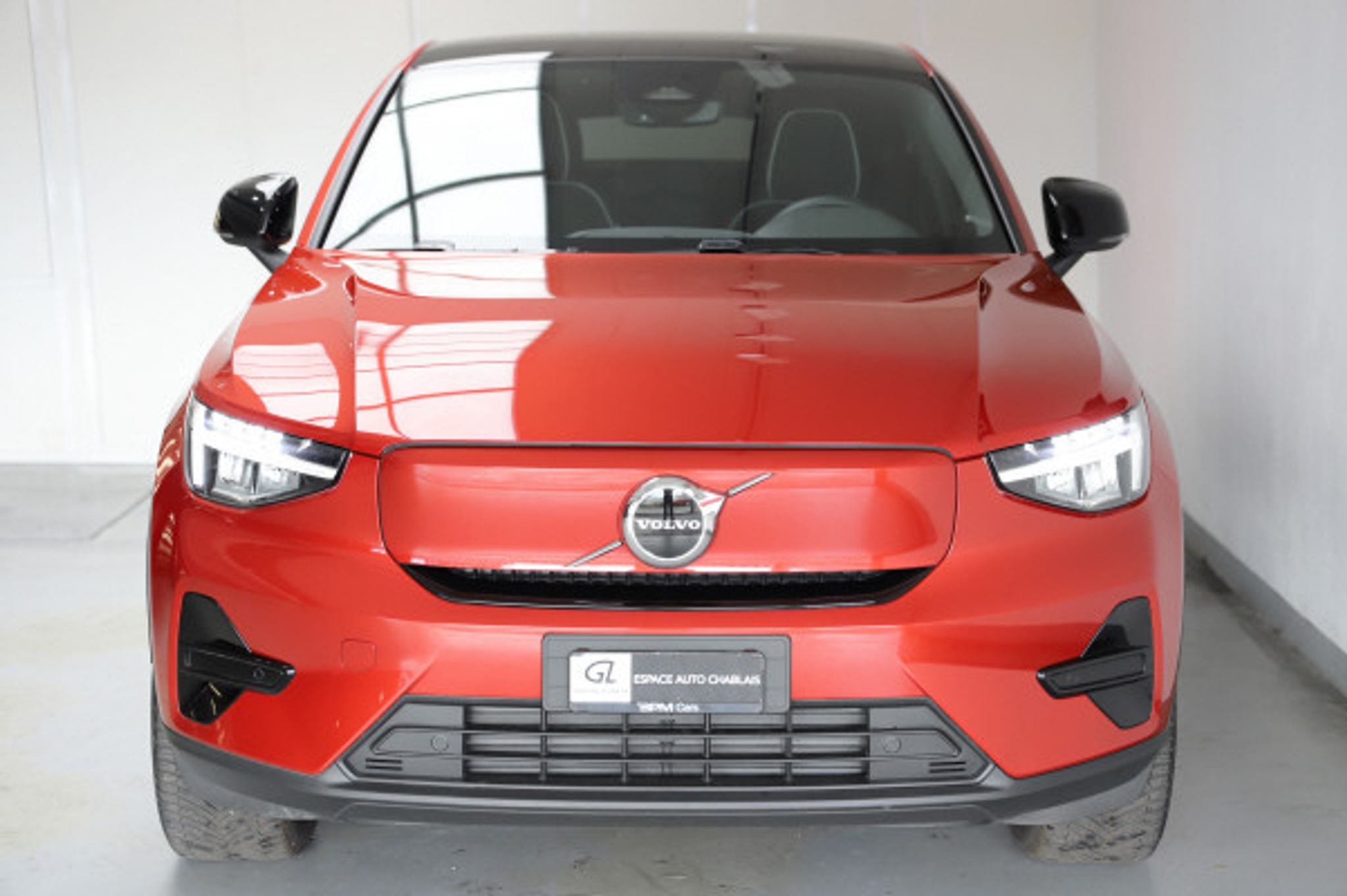 listing desktop thumbnail image 4