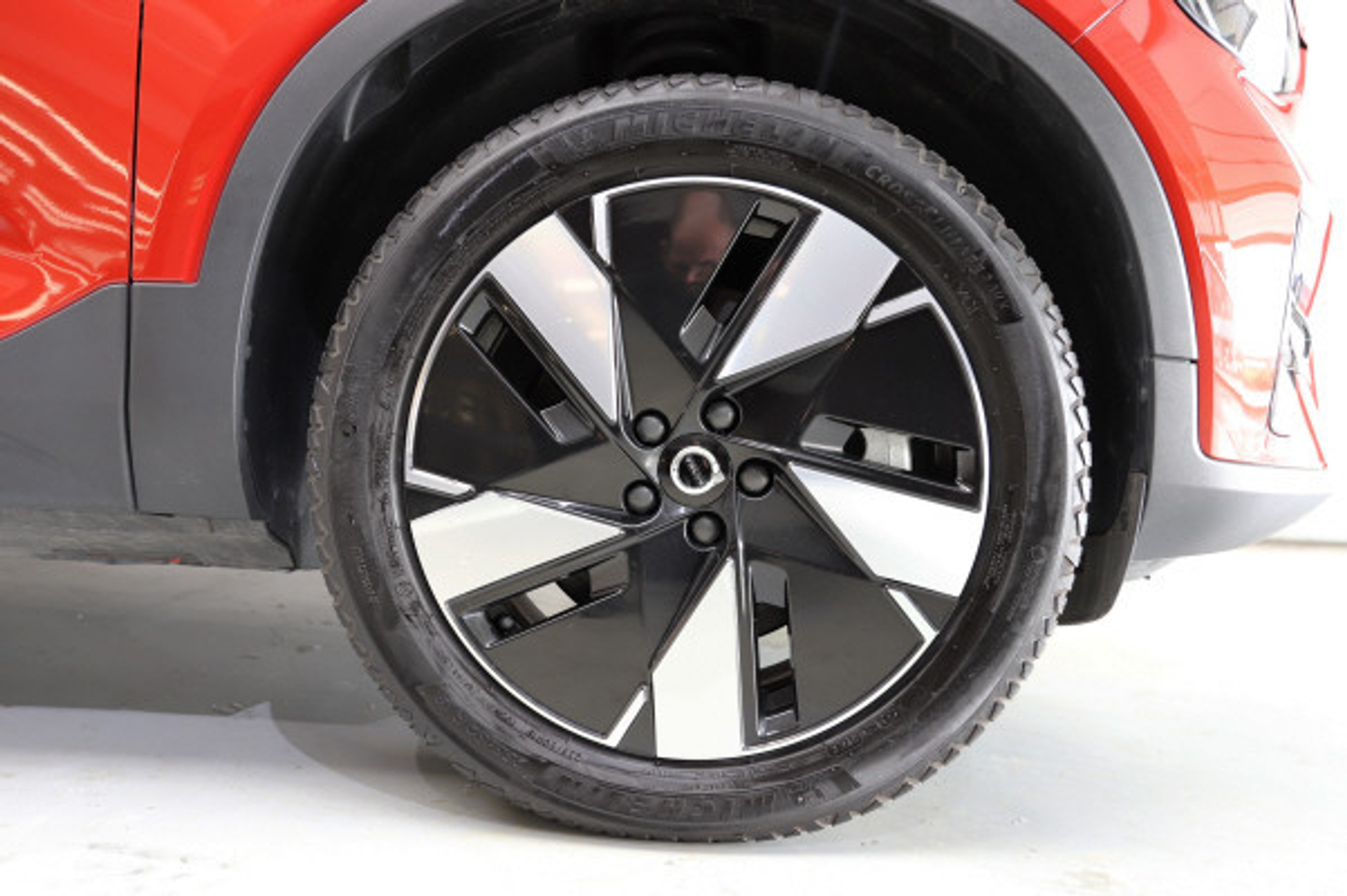 listing desktop thumbnail image 12