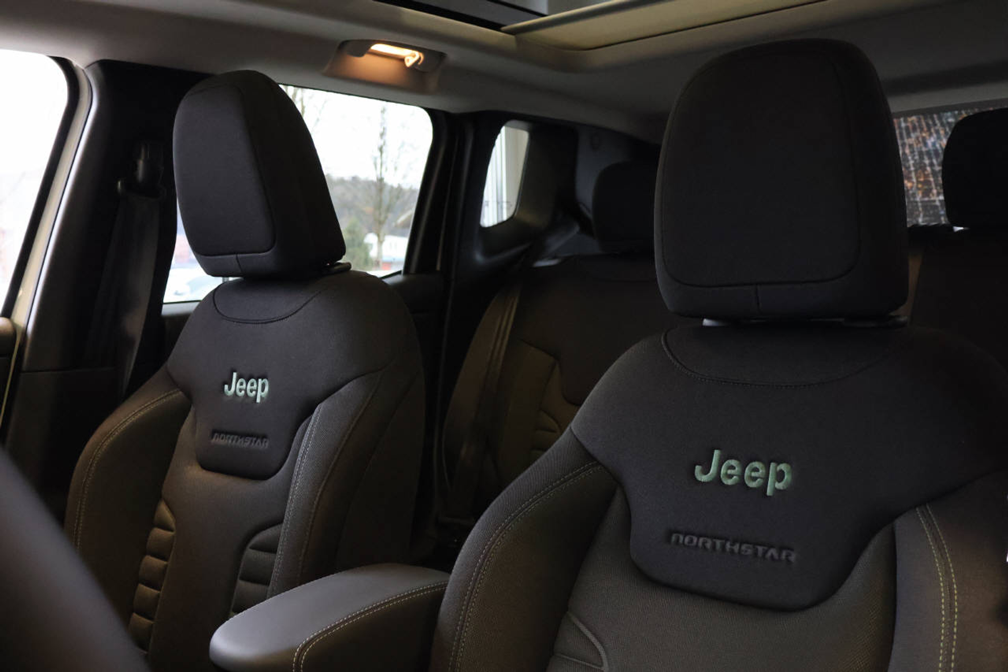 listing desktop thumbnail image 10