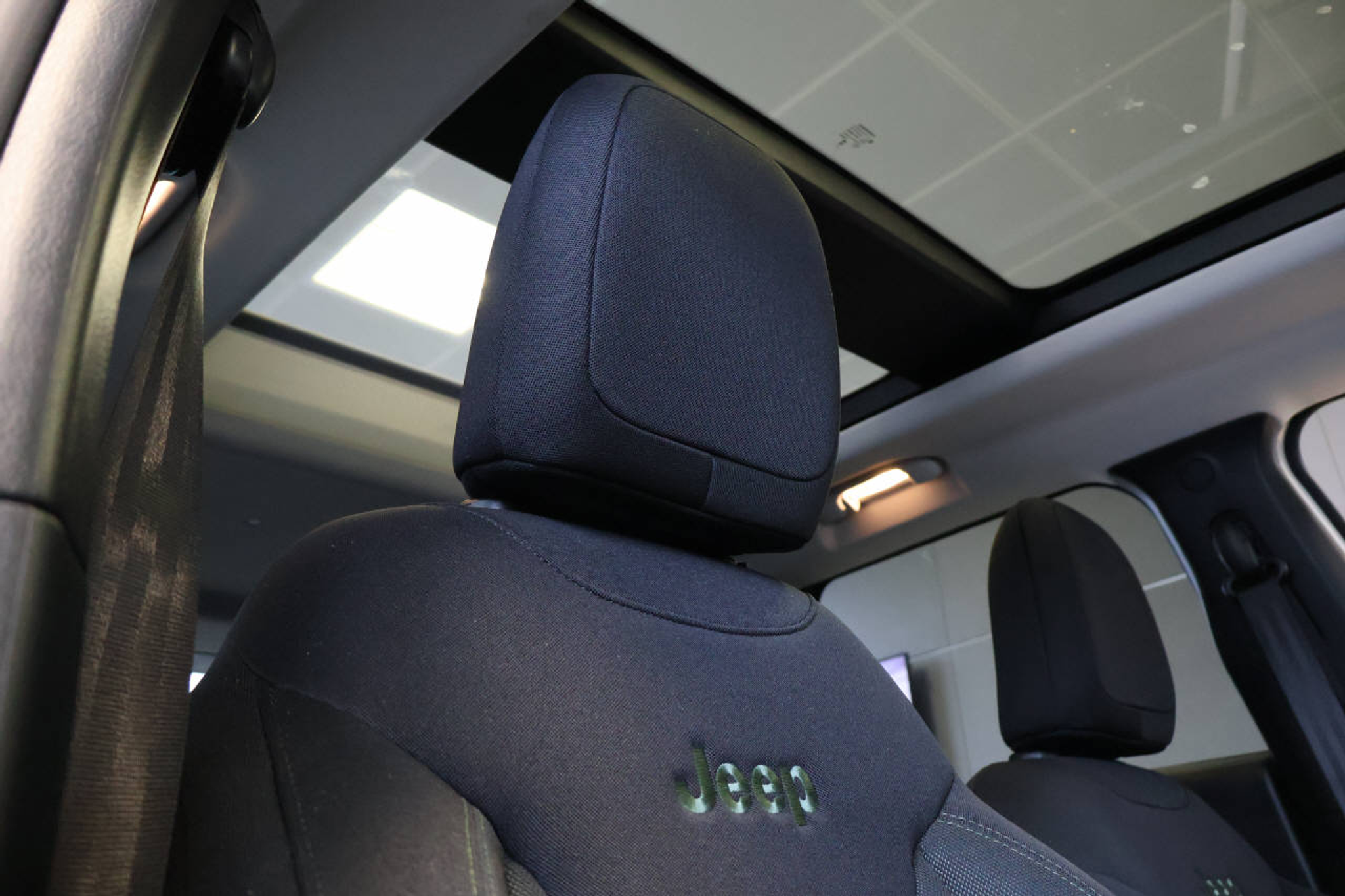 listing desktop thumbnail image 13