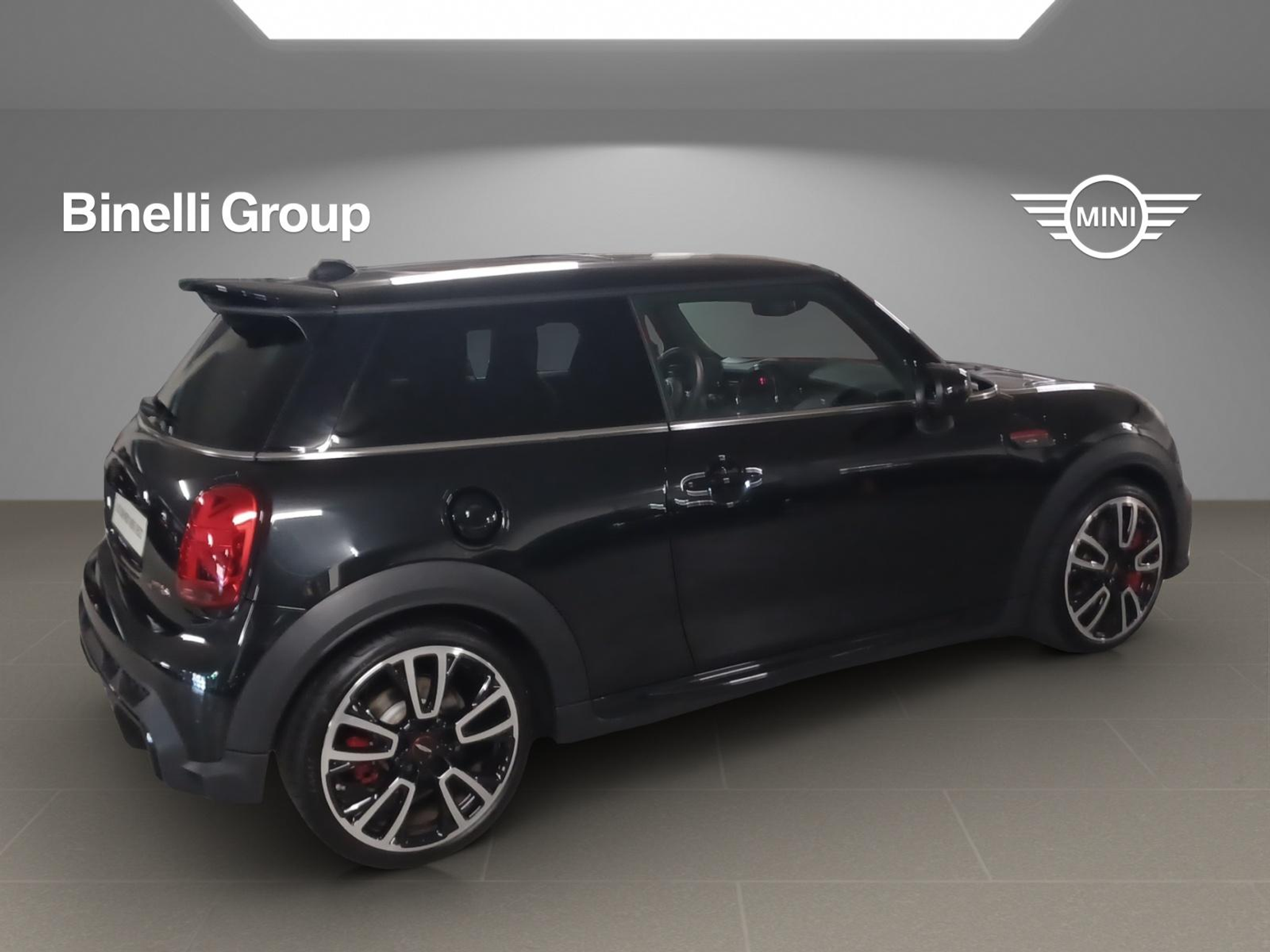 listing desktop thumbnail image 15