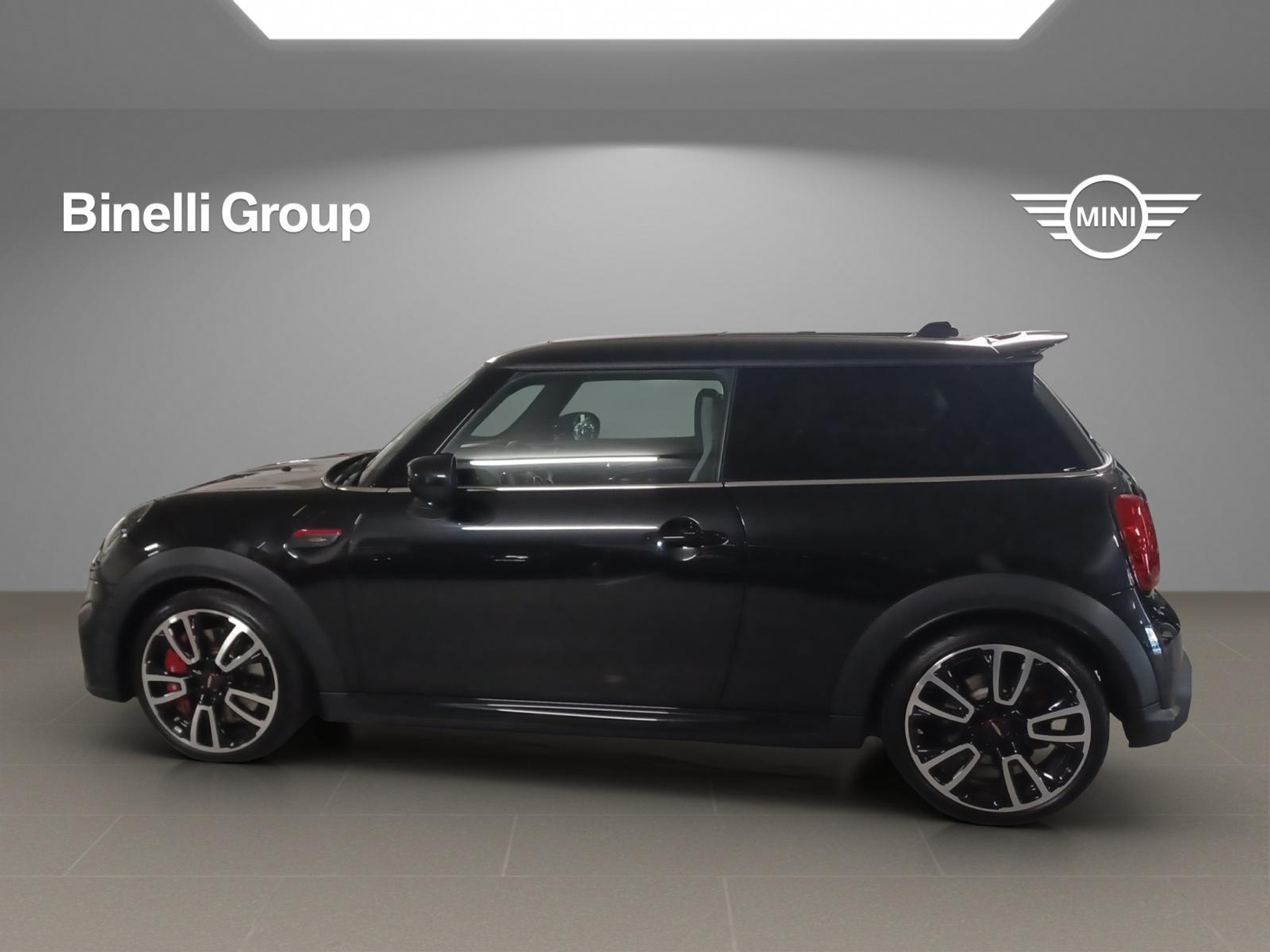 listing desktop thumbnail image 11