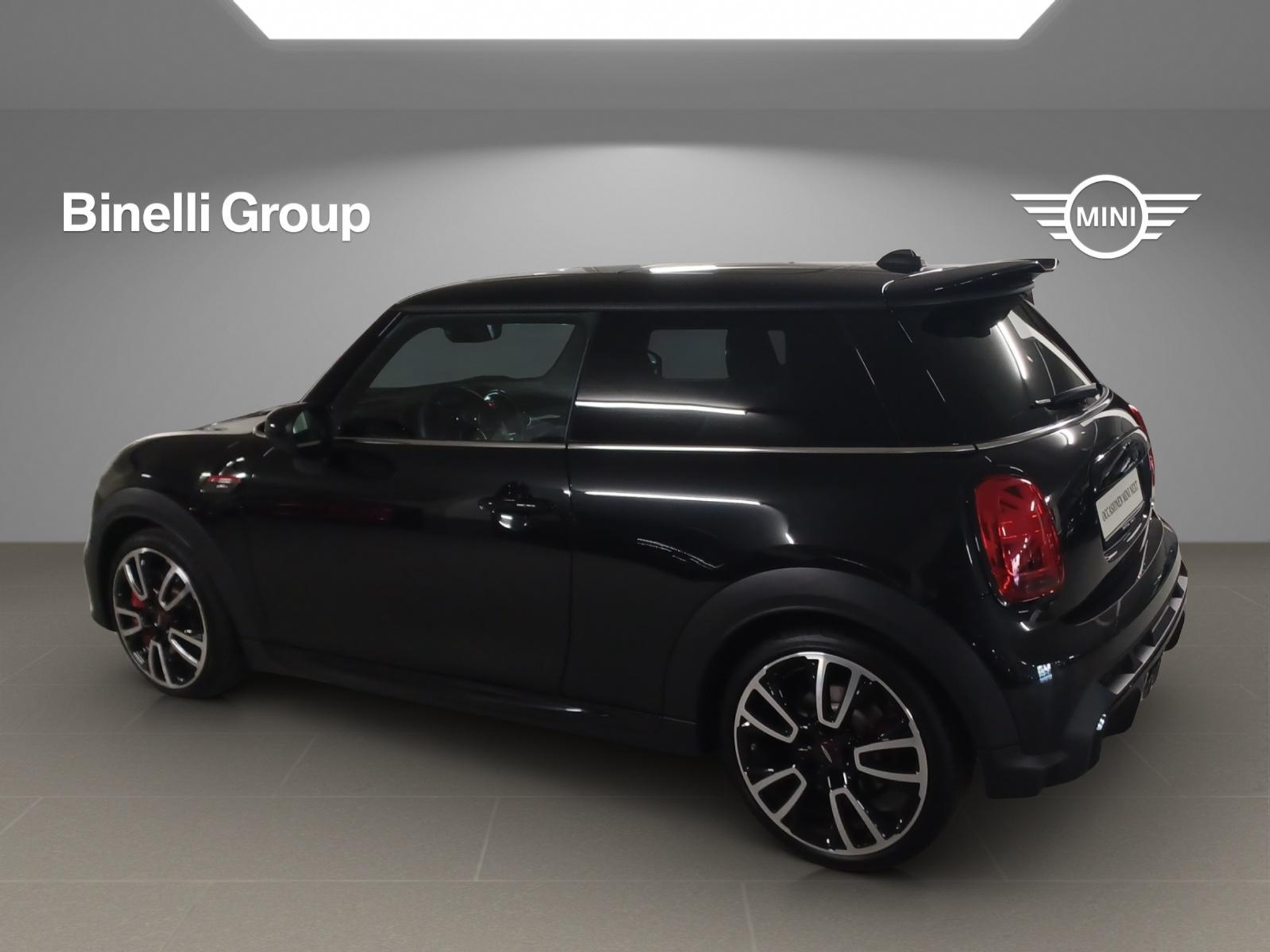 listing desktop thumbnail image 12