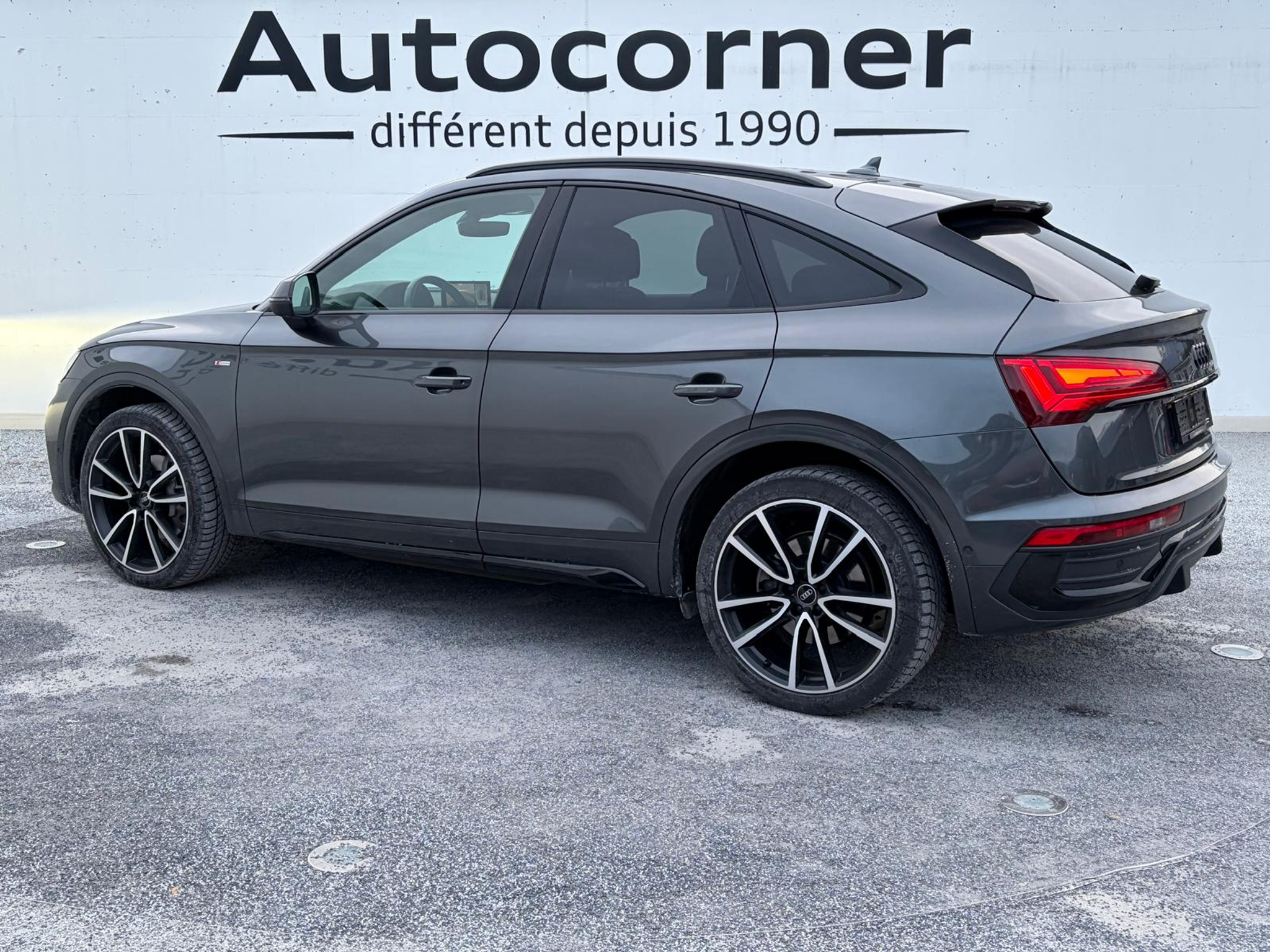 listing desktop thumbnail image 1