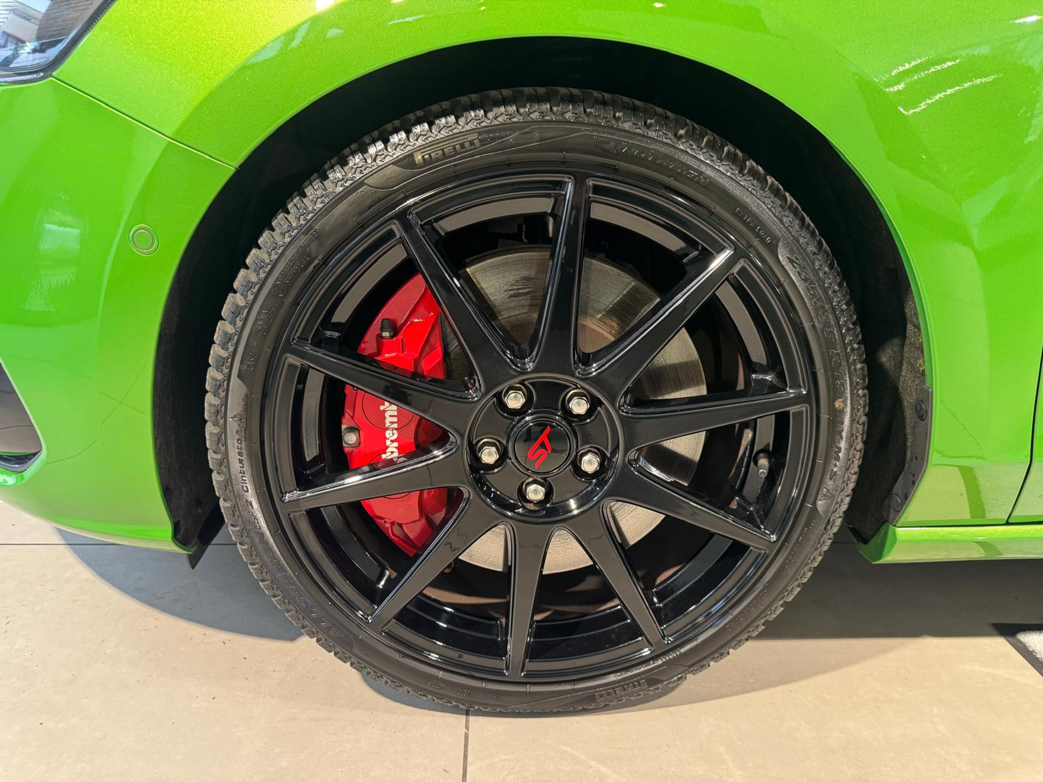 listing desktop thumbnail image 15