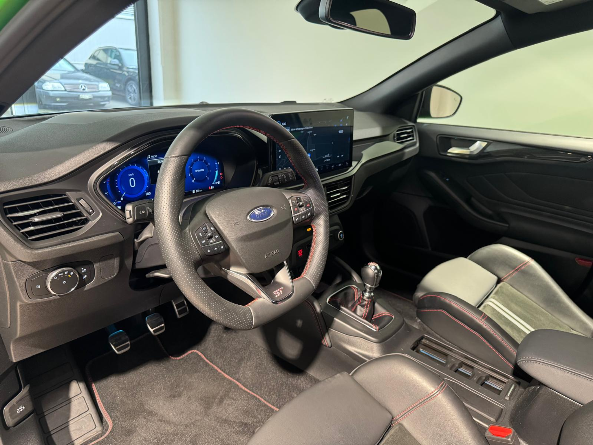 listing desktop thumbnail image 12