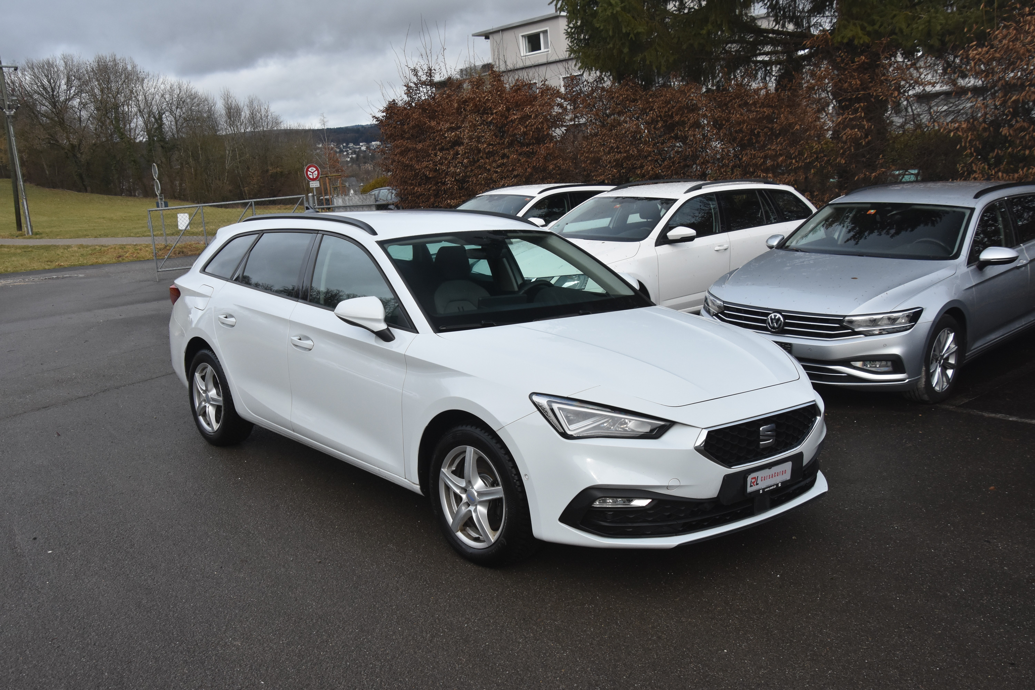 listing desktop thumbnail image 0