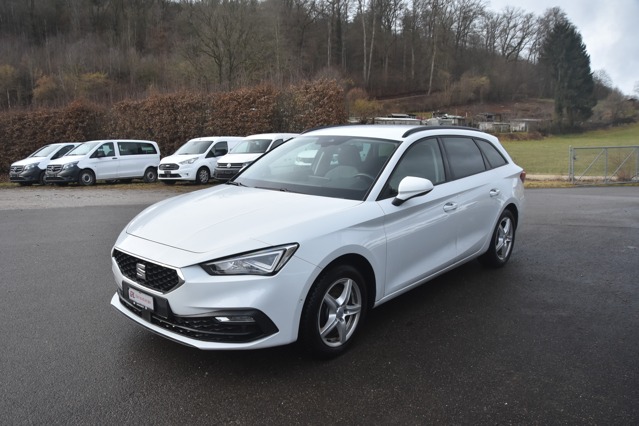 listing desktop thumbnail image 2