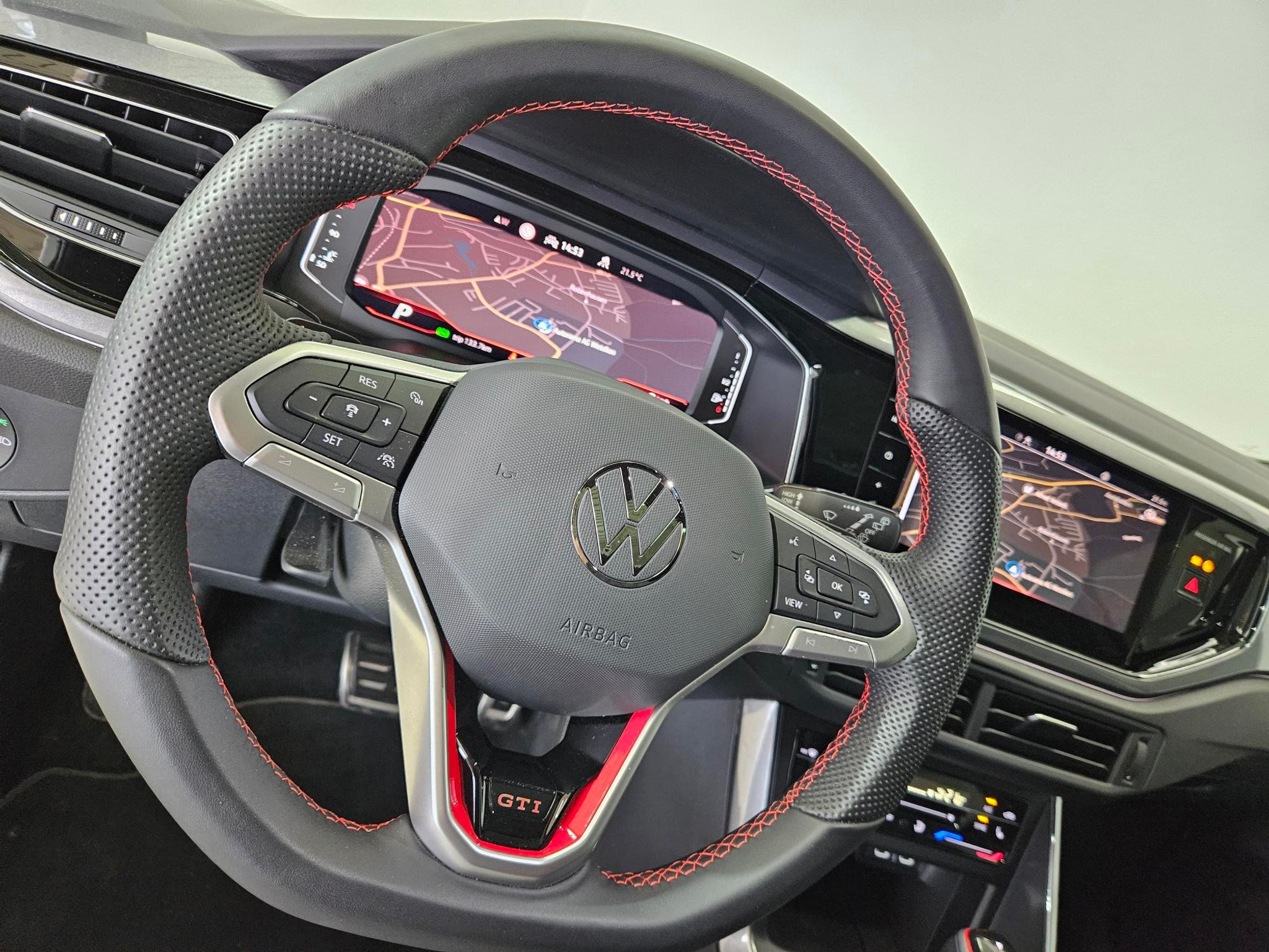 listing desktop thumbnail image 5