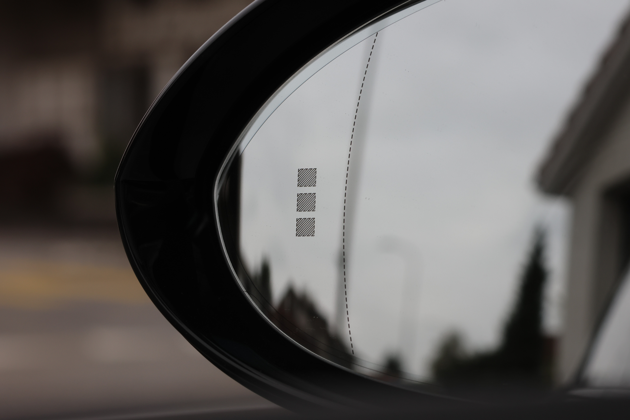 listing desktop thumbnail image 19