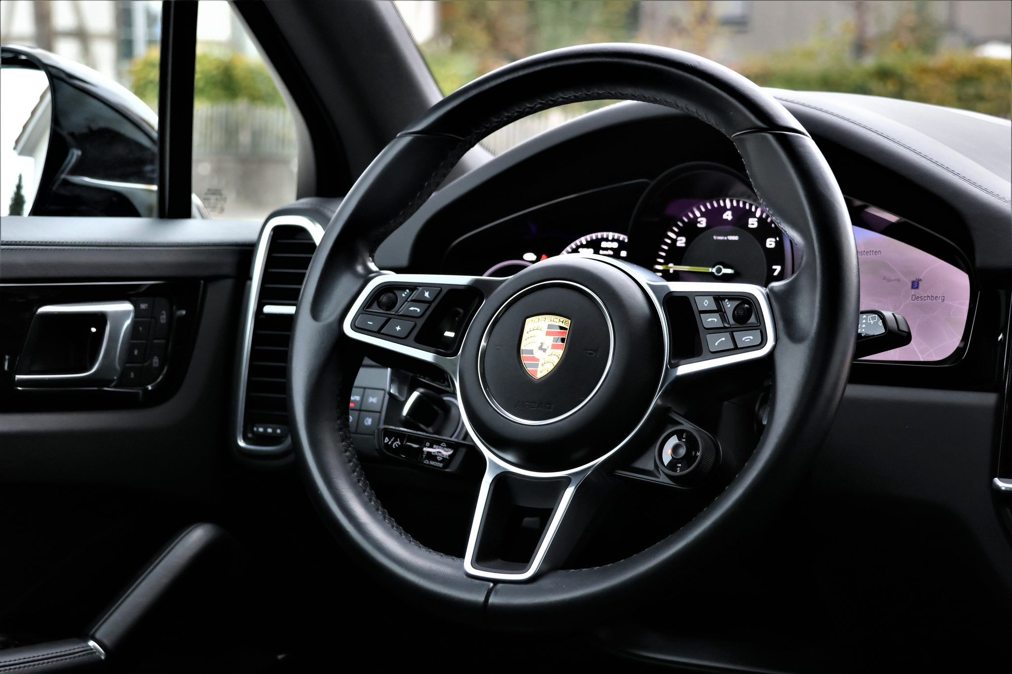 listing desktop thumbnail image 12