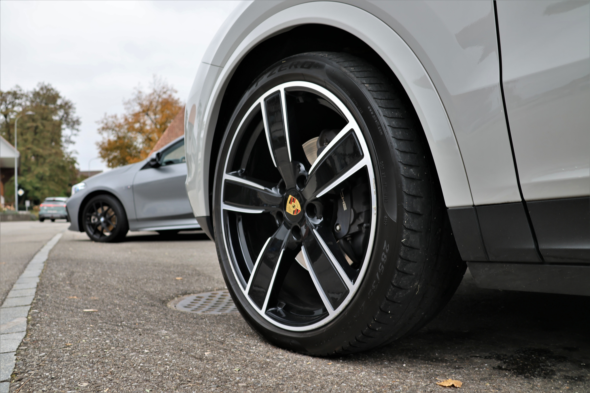 listing desktop thumbnail image 6