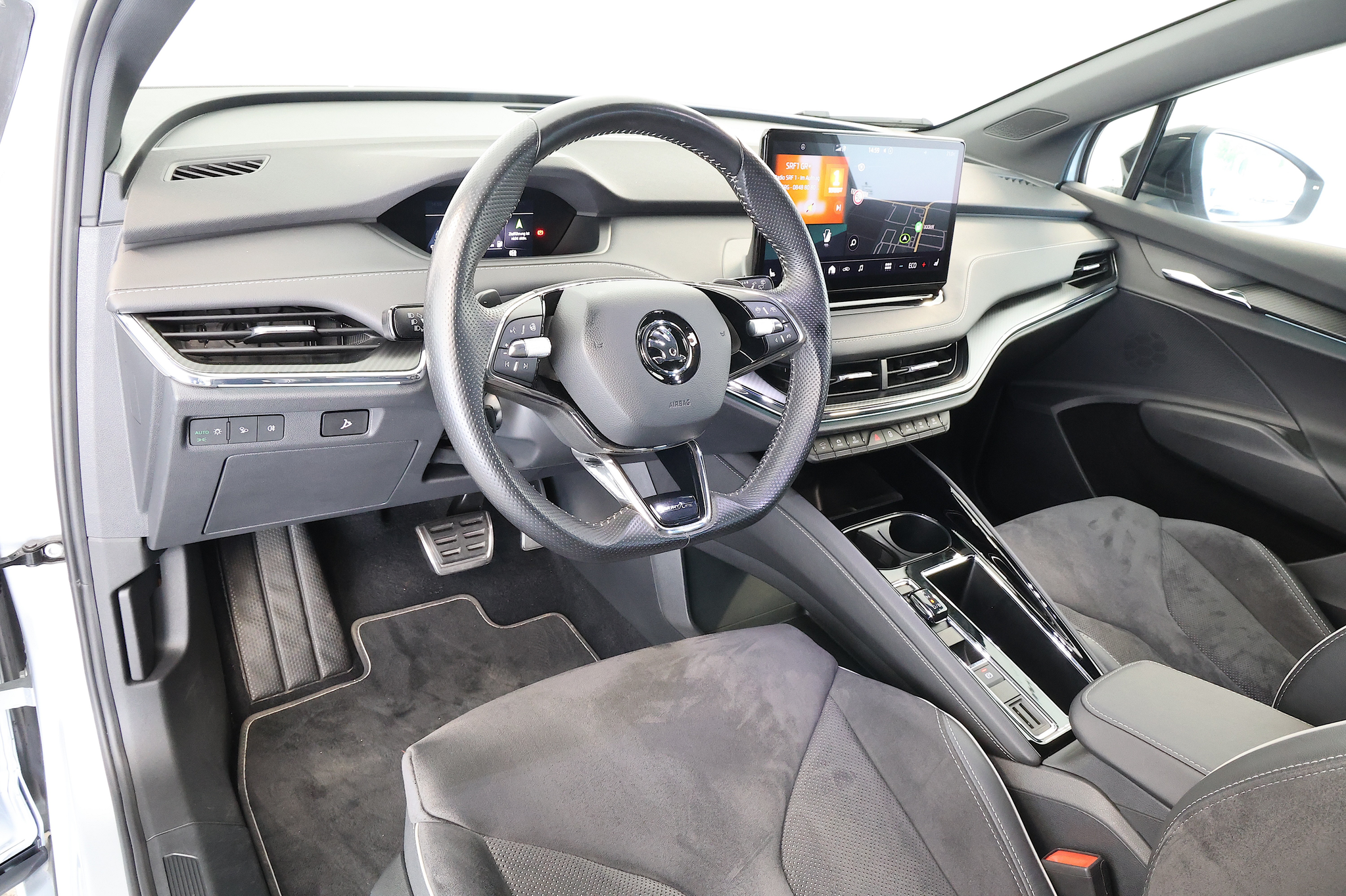 listing desktop thumbnail image 7