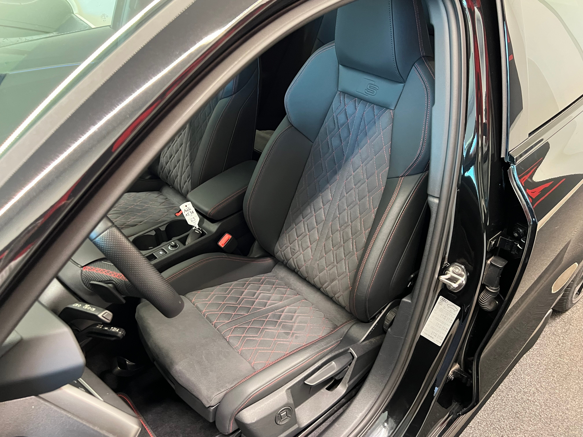 listing desktop thumbnail image 11