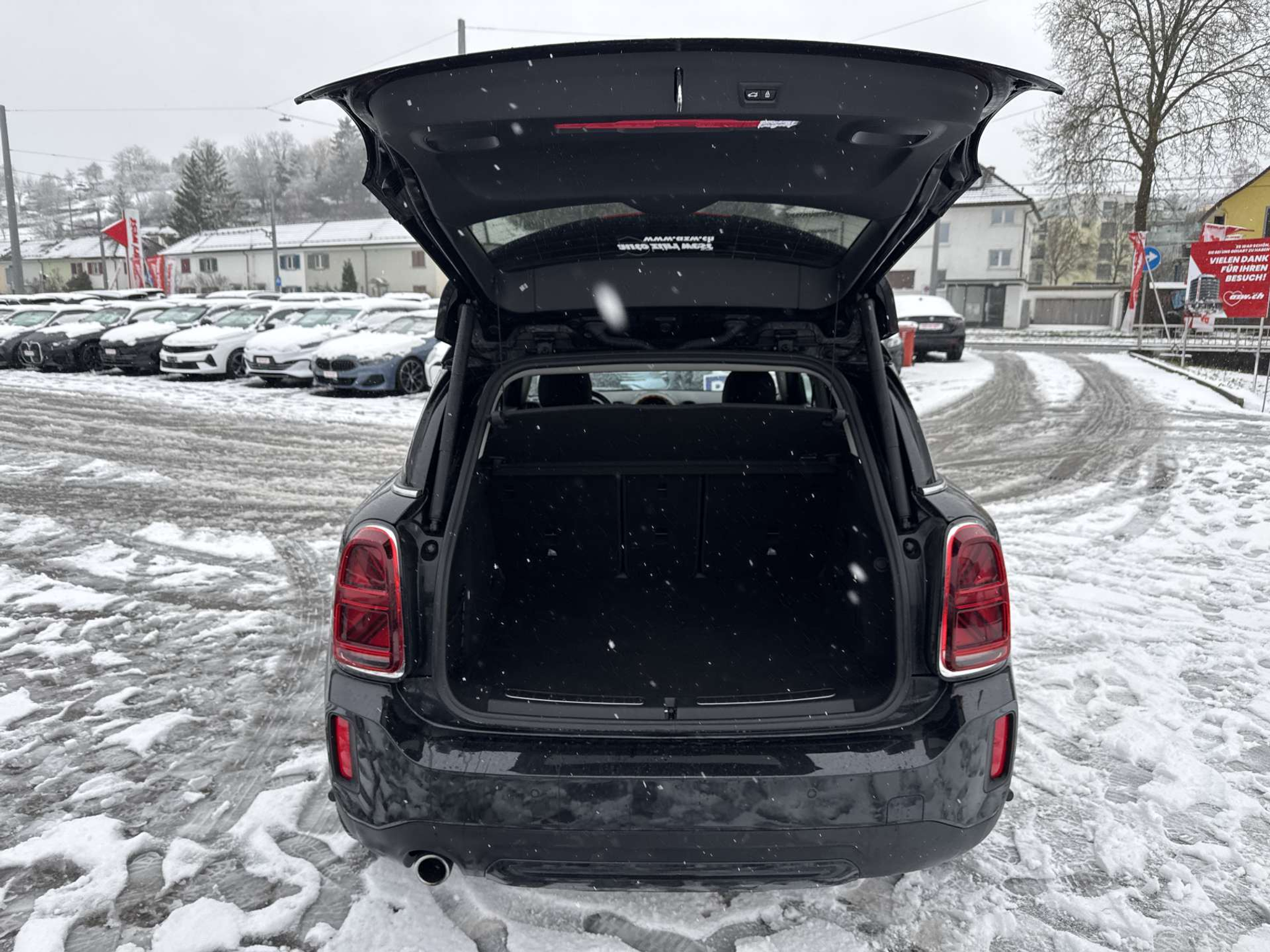 listing desktop thumbnail image 7