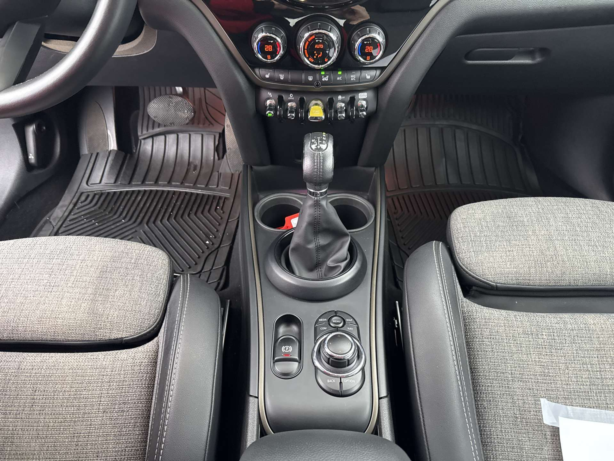 listing desktop thumbnail image 11