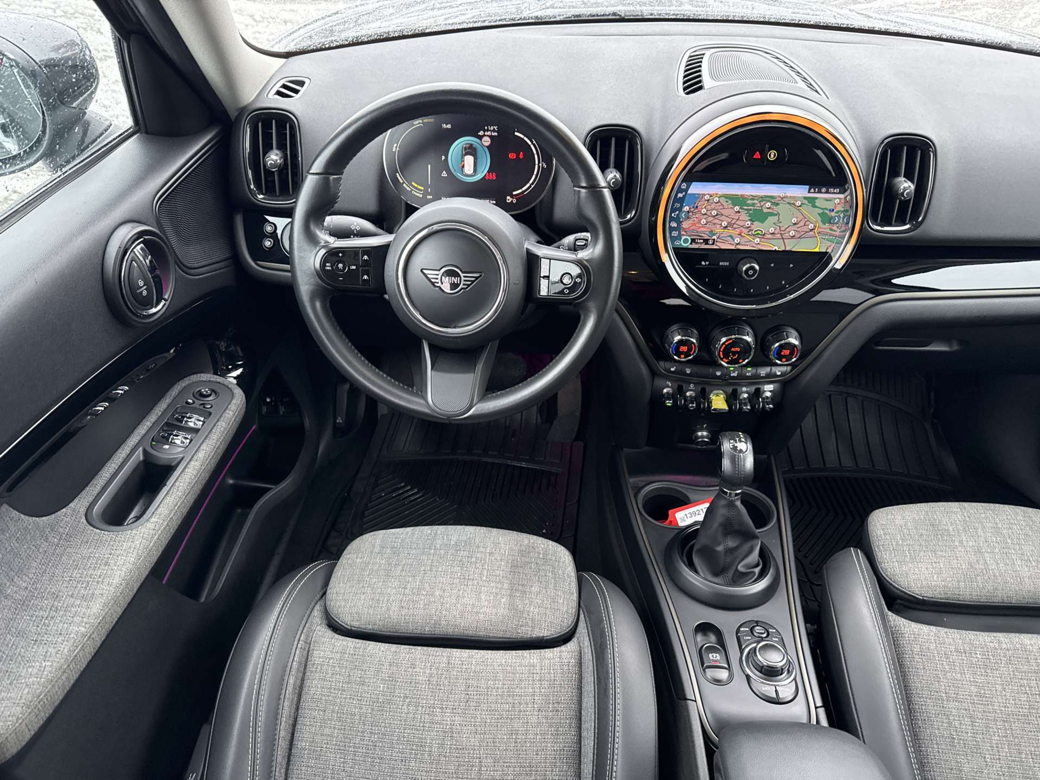 listing desktop thumbnail image 4